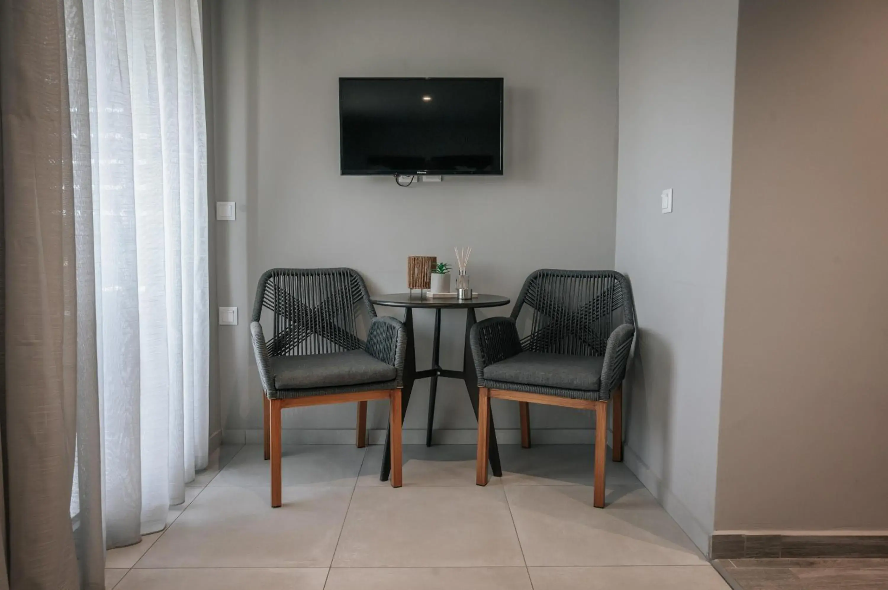 Photo of the whole room in Elizabeth Queen Luxury Rooms Photo of the whole room in Elizabeth Queen Luxury Rooms