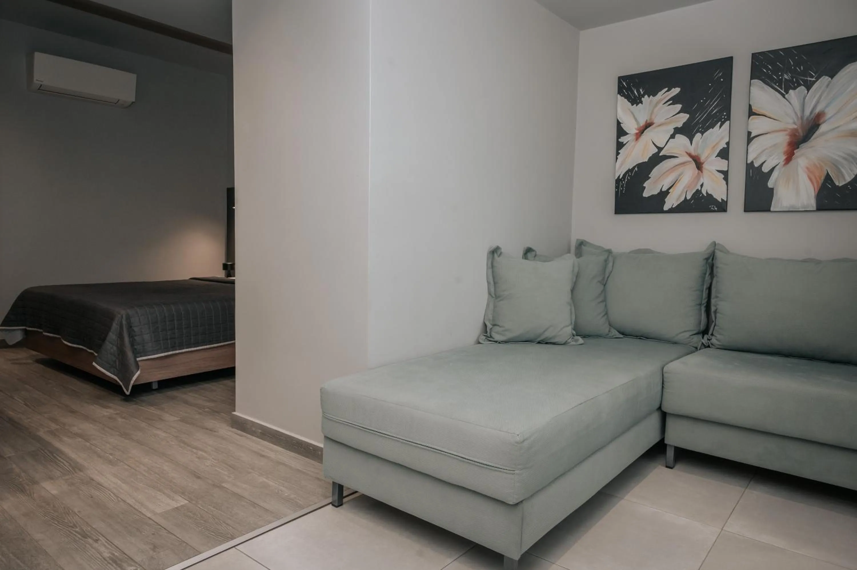 Living room in Elizabeth Queen Luxury Rooms