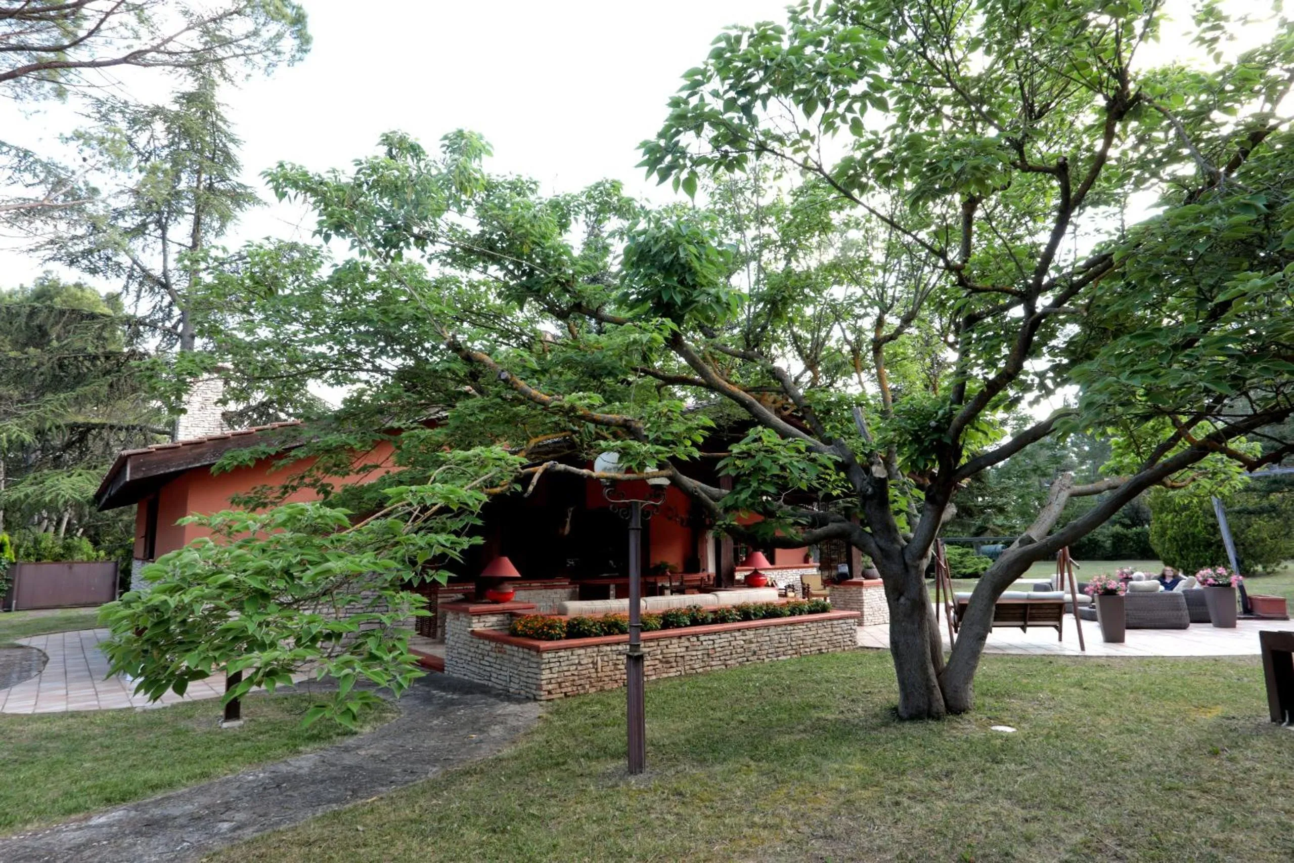 Garden view in I Lari Castel Del Monte