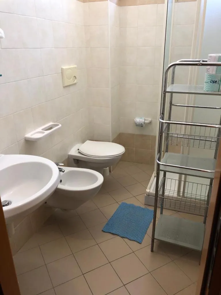 Bathroom in Hotel Lem