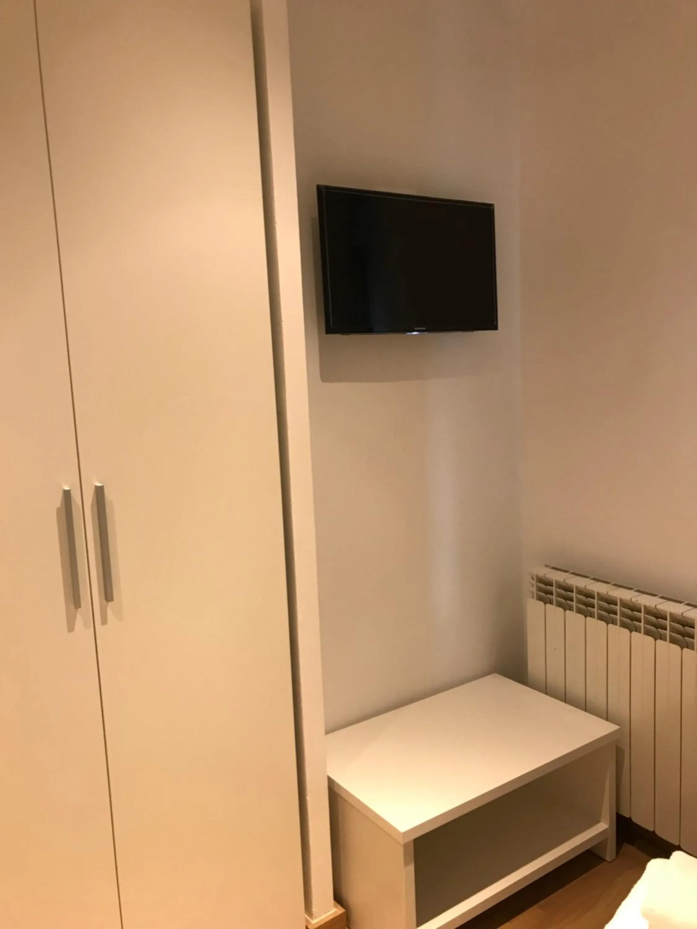 Decorative detail in Hostal Casiano Camarasa