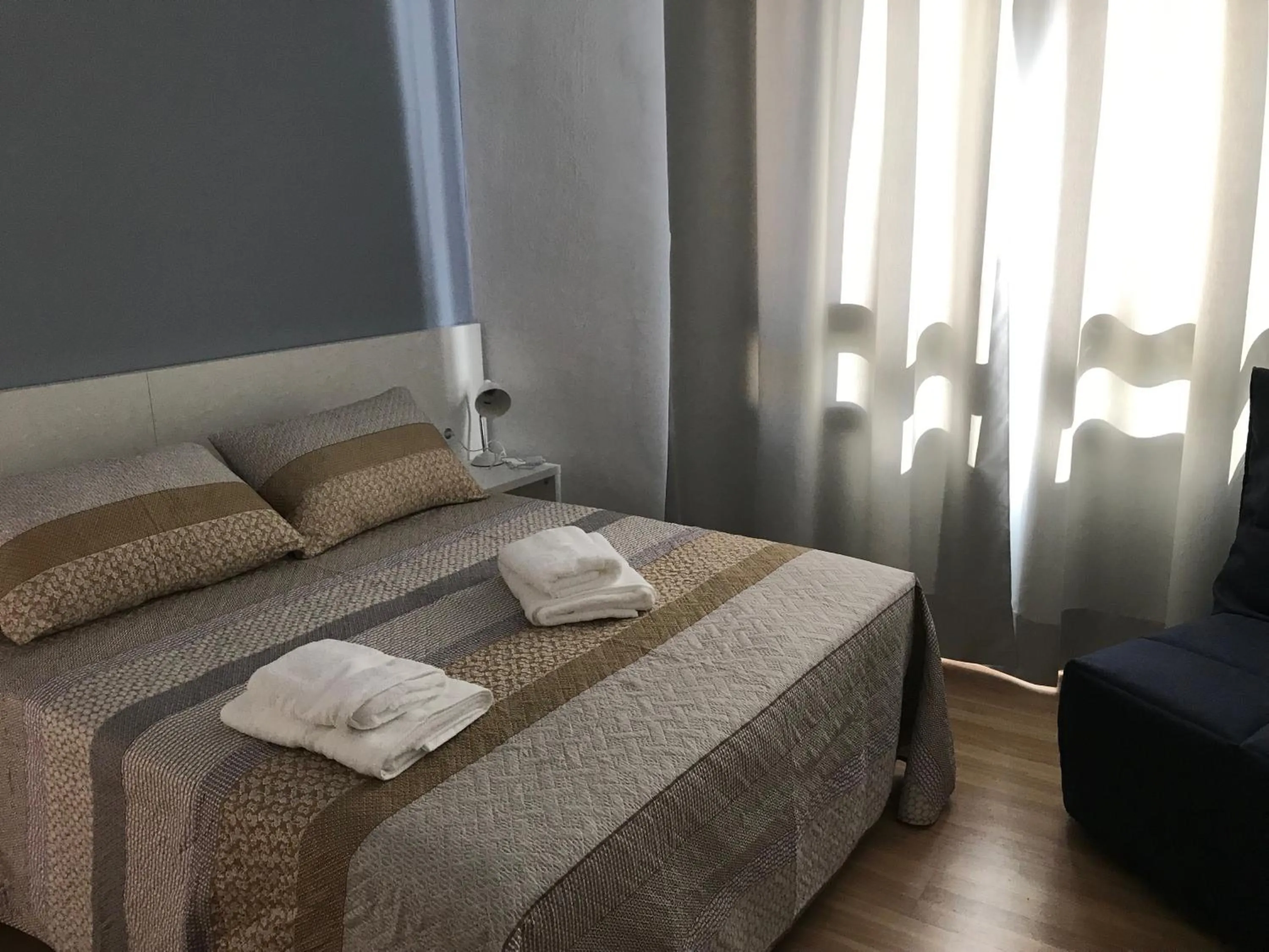 Photo of the whole room in Hostal Casiano Camarasa