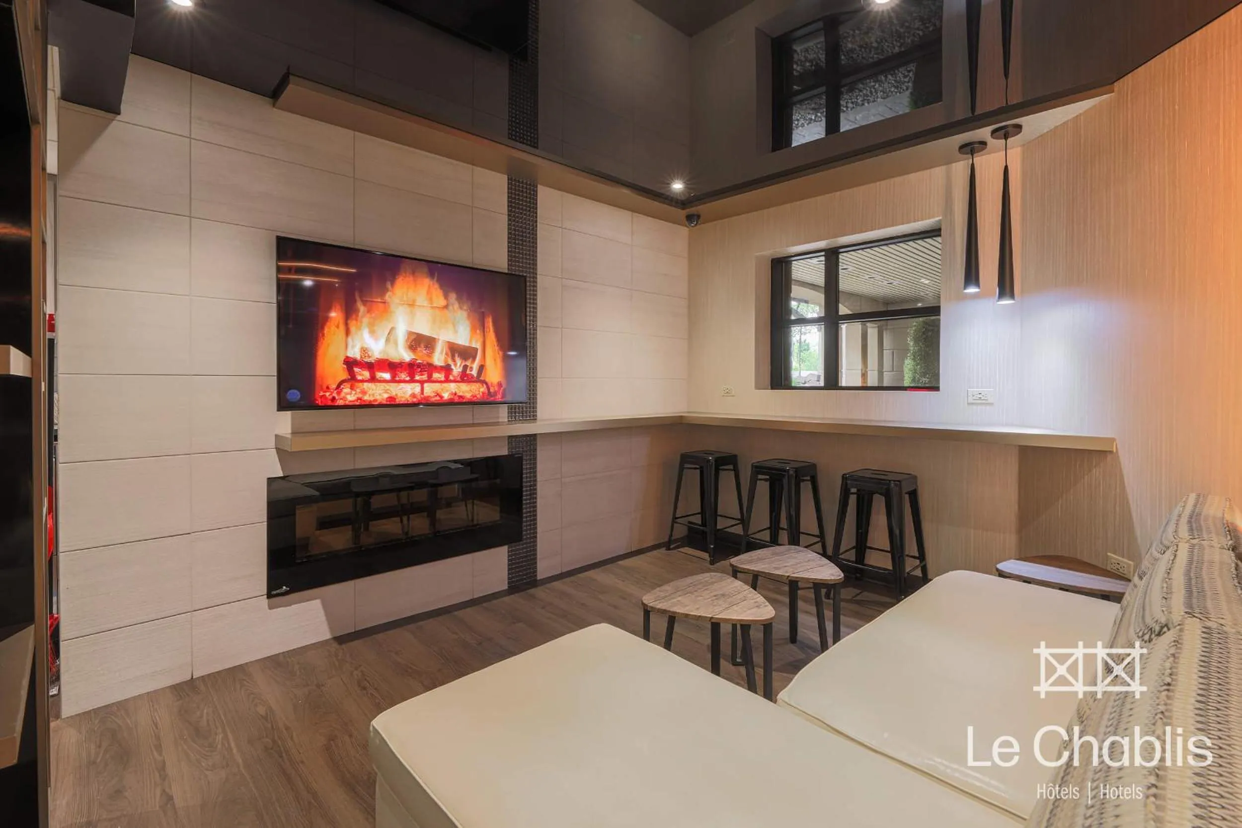 Bed in Hotel Le Chablis Cadillac