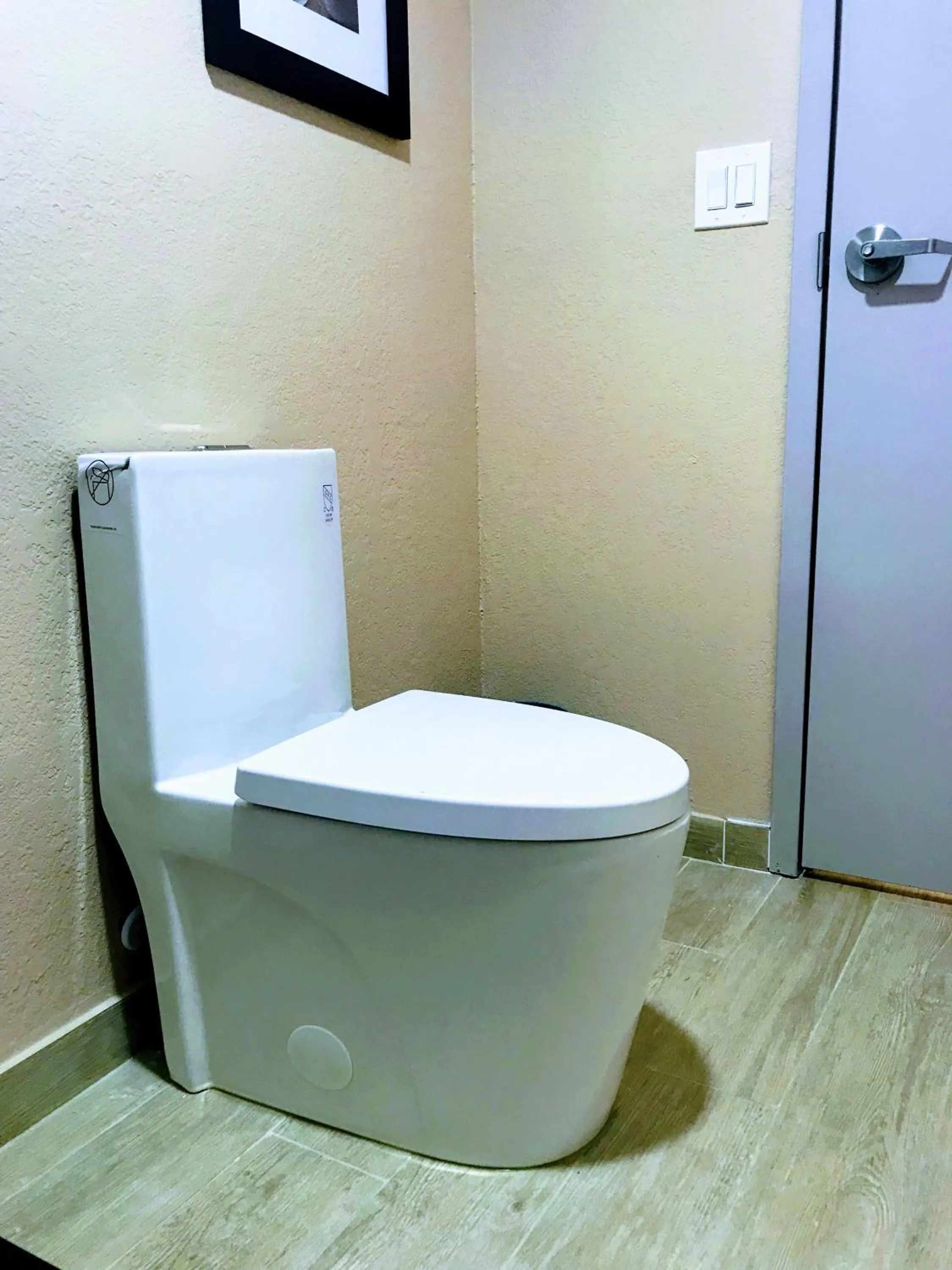 Bathroom in Tropical Inn & Suites, downtown clearwater