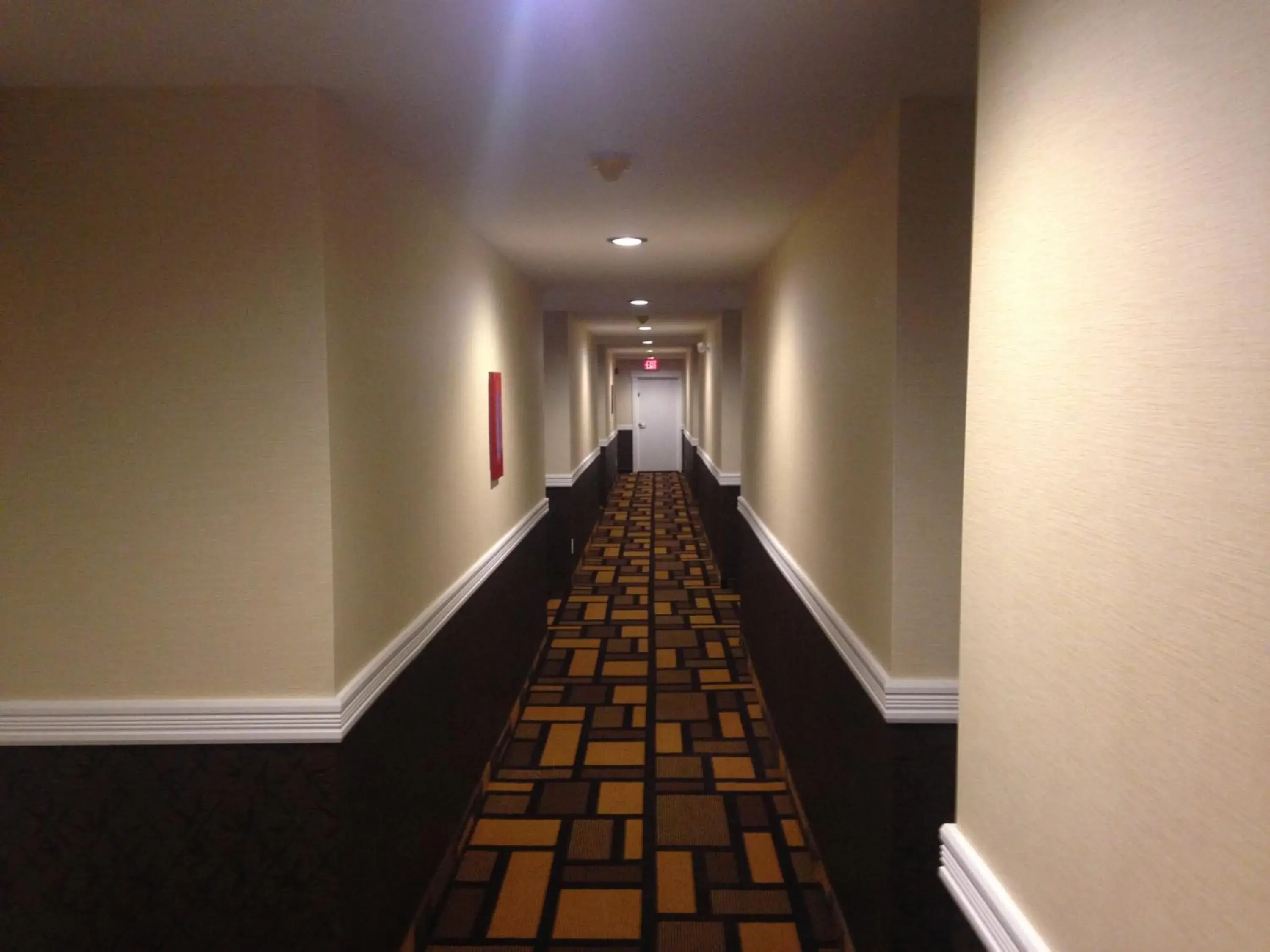 Property building in Days Inn by Wyndham Sylvan Lake Property building in Days Inn by Wyndham Sylvan Lake