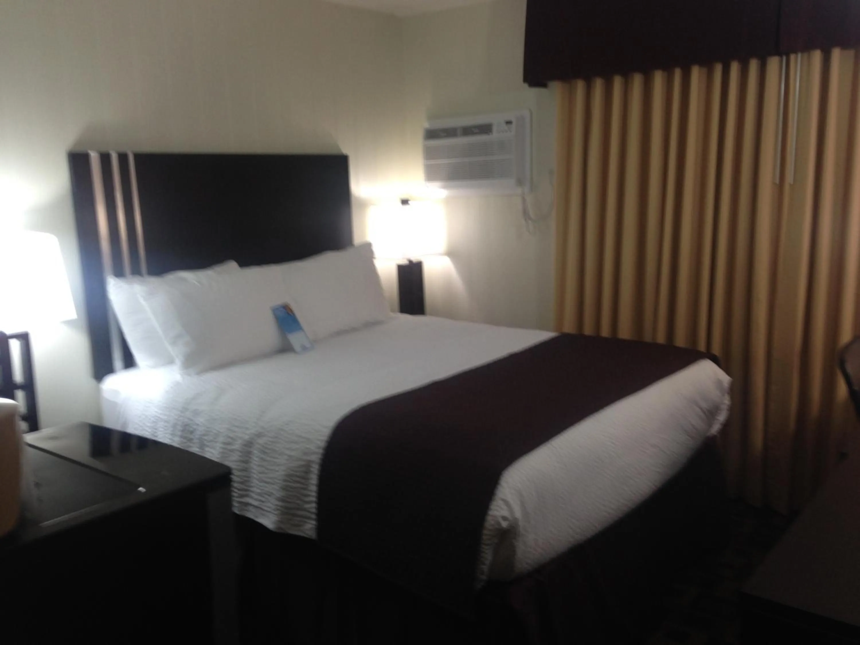 Decorative detail in Days Inn by Wyndham Sylvan Lake