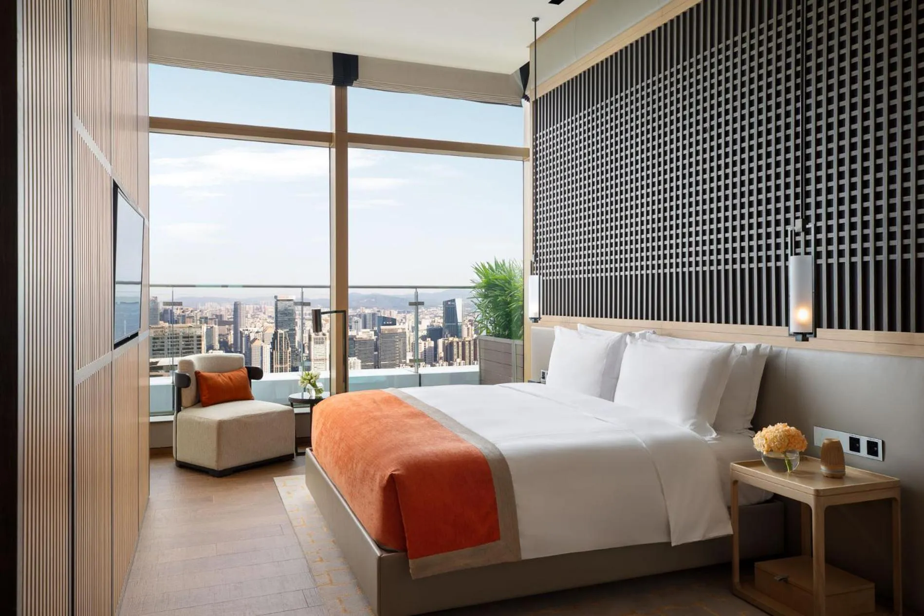 Bedroom, Bed in Jumeirah Guangzhou