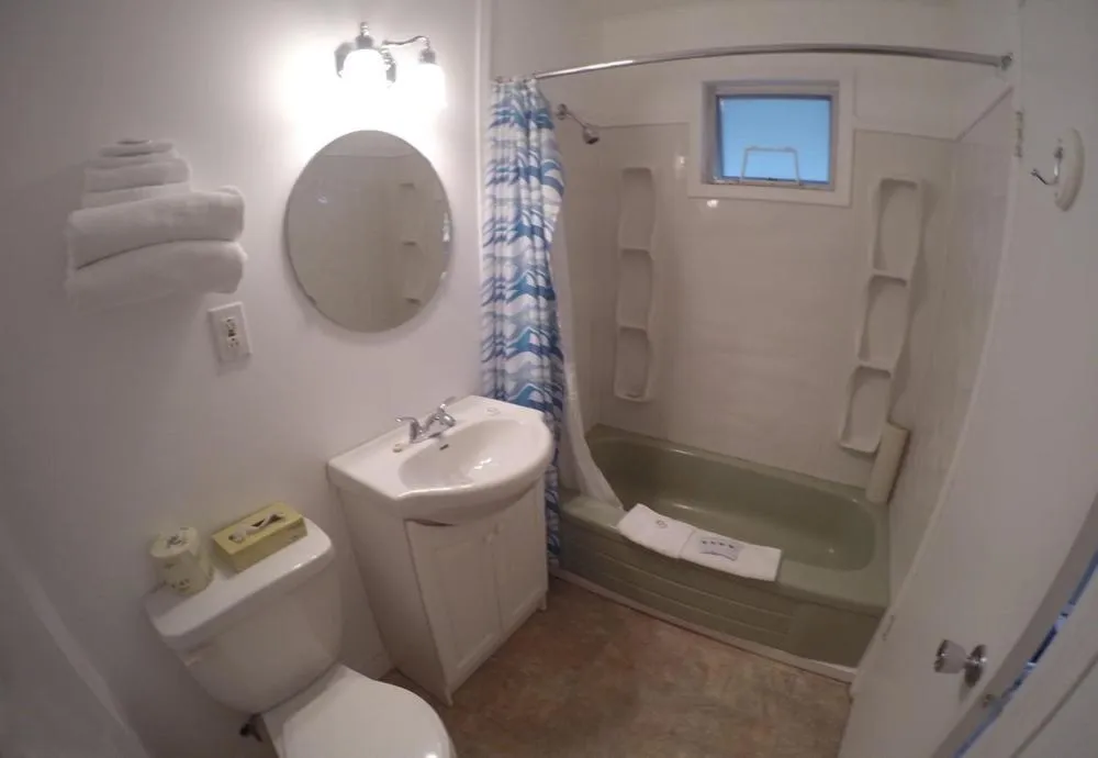 Toilet in Jasper Way Inn Resort & Campground