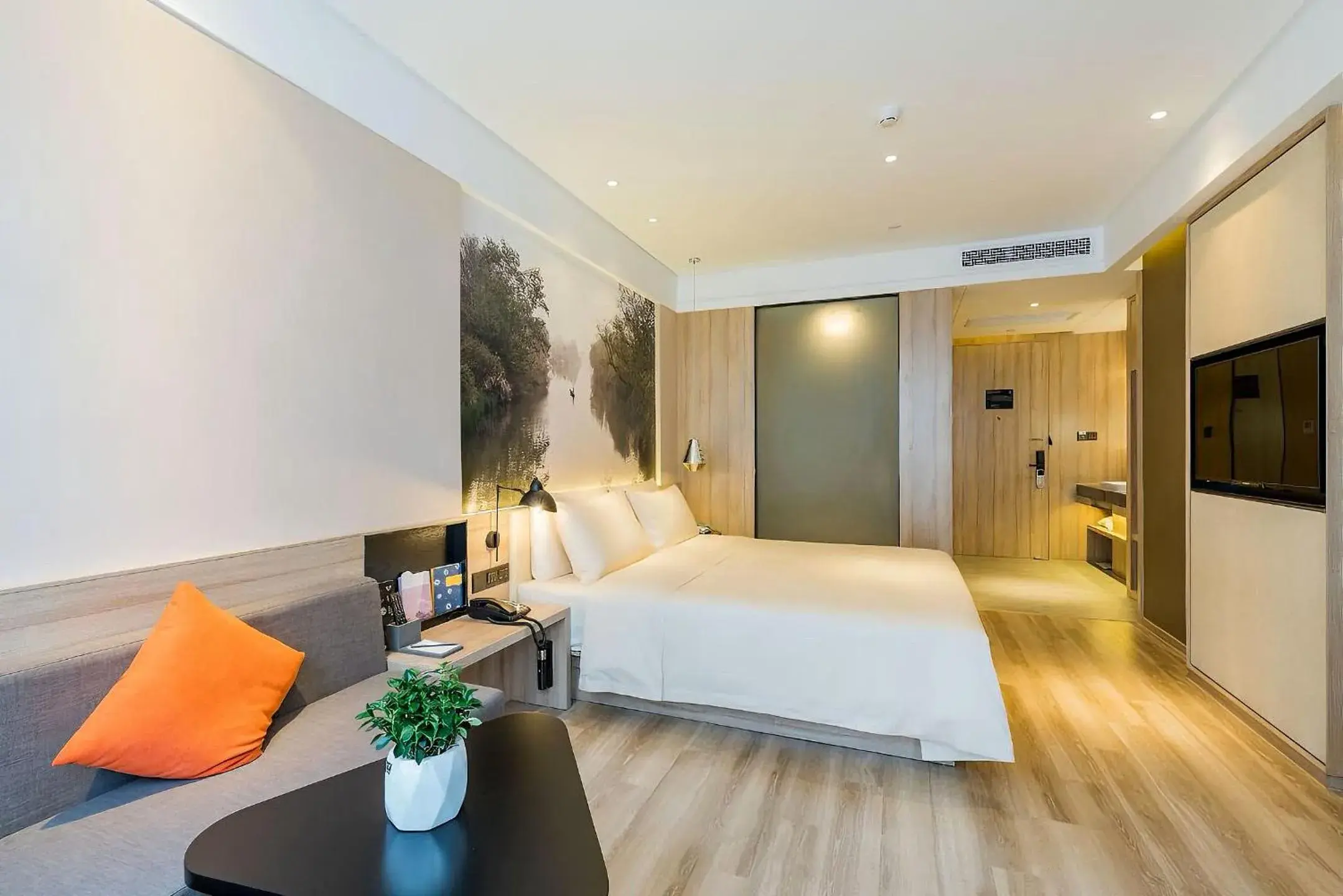 Photo of the whole room, Bed in Atour Hotel Hangzhou Future Technology City Haichuang Park Photo of the whole room, Bed in Atour Hotel Hangzhou Future Technology City Haichuang Park