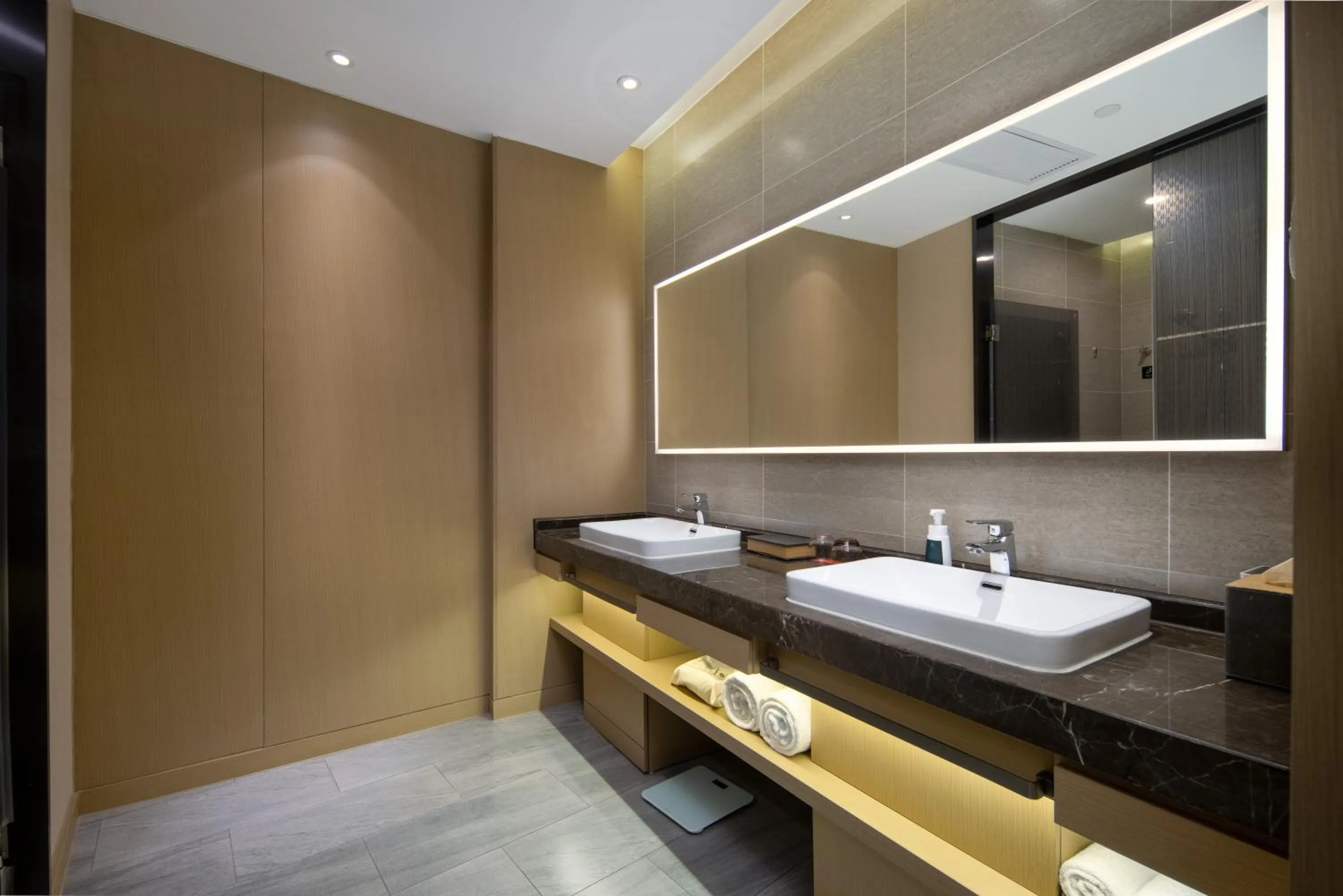 Photo of the whole room in Atour S Hotel Hangzhou Future Tech City