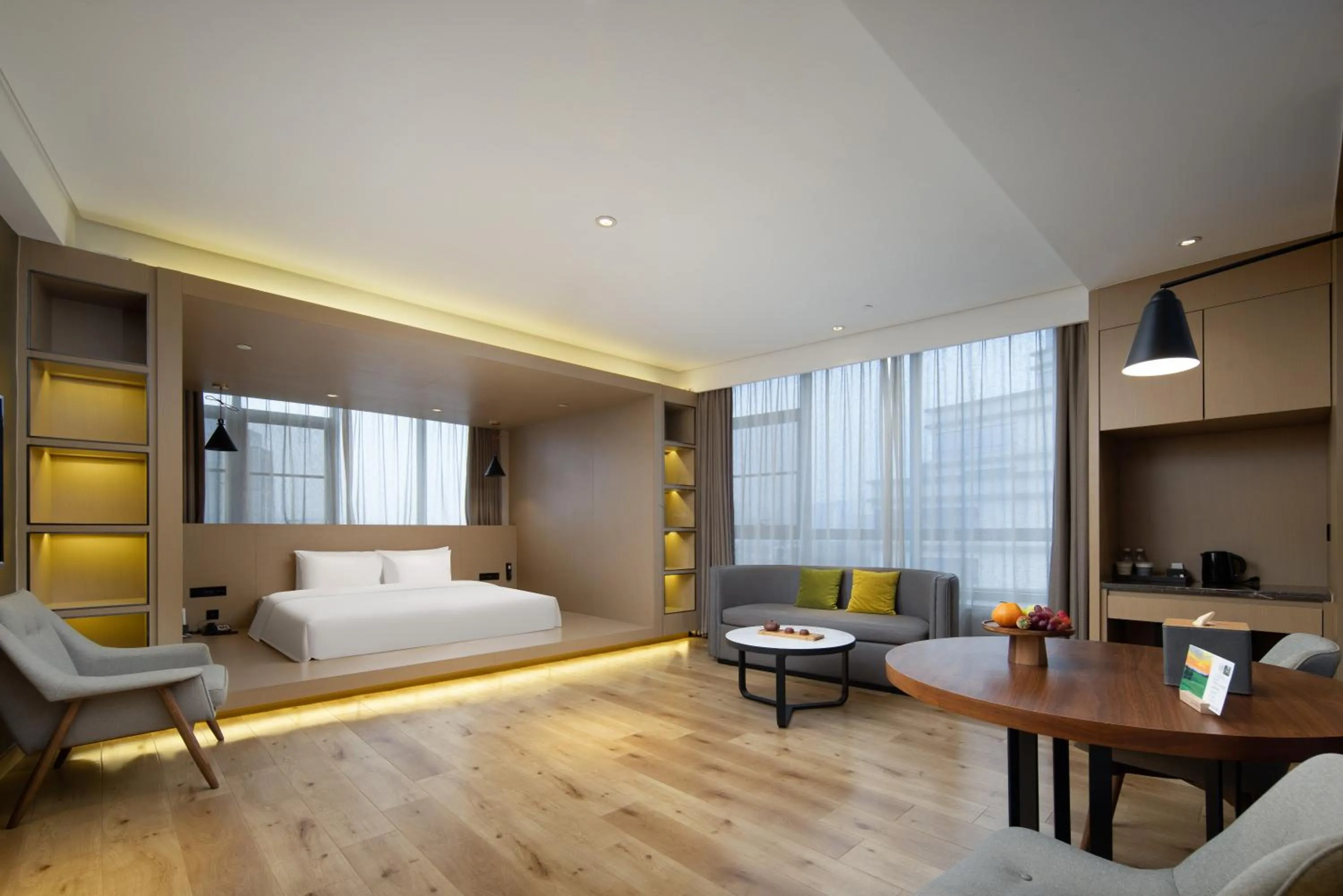 Photo of the whole room, Bed in Atour S Hotel Hangzhou Future Tech City
