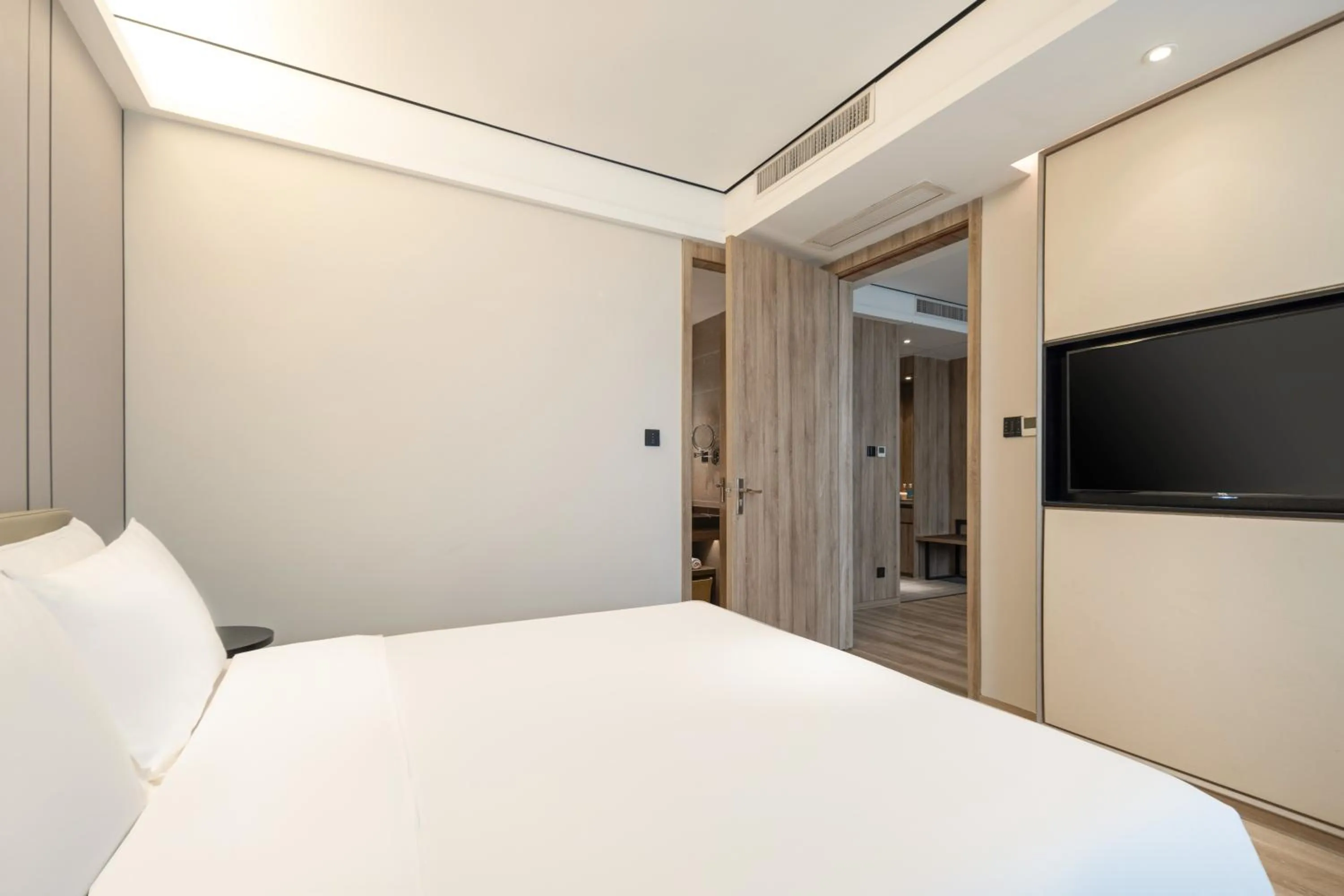 Atour Hotel Xiasha Branch