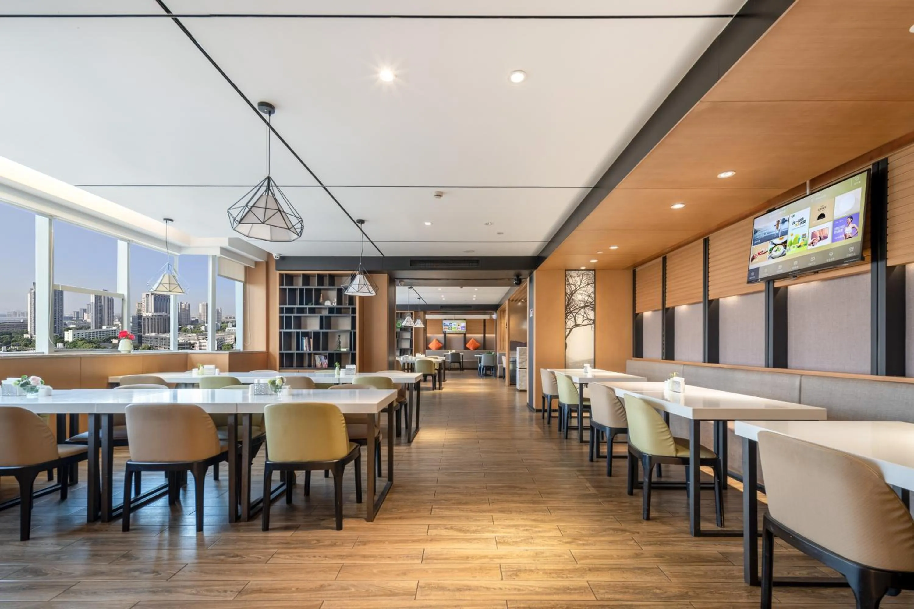 Atour Hotel Xiasha Branch