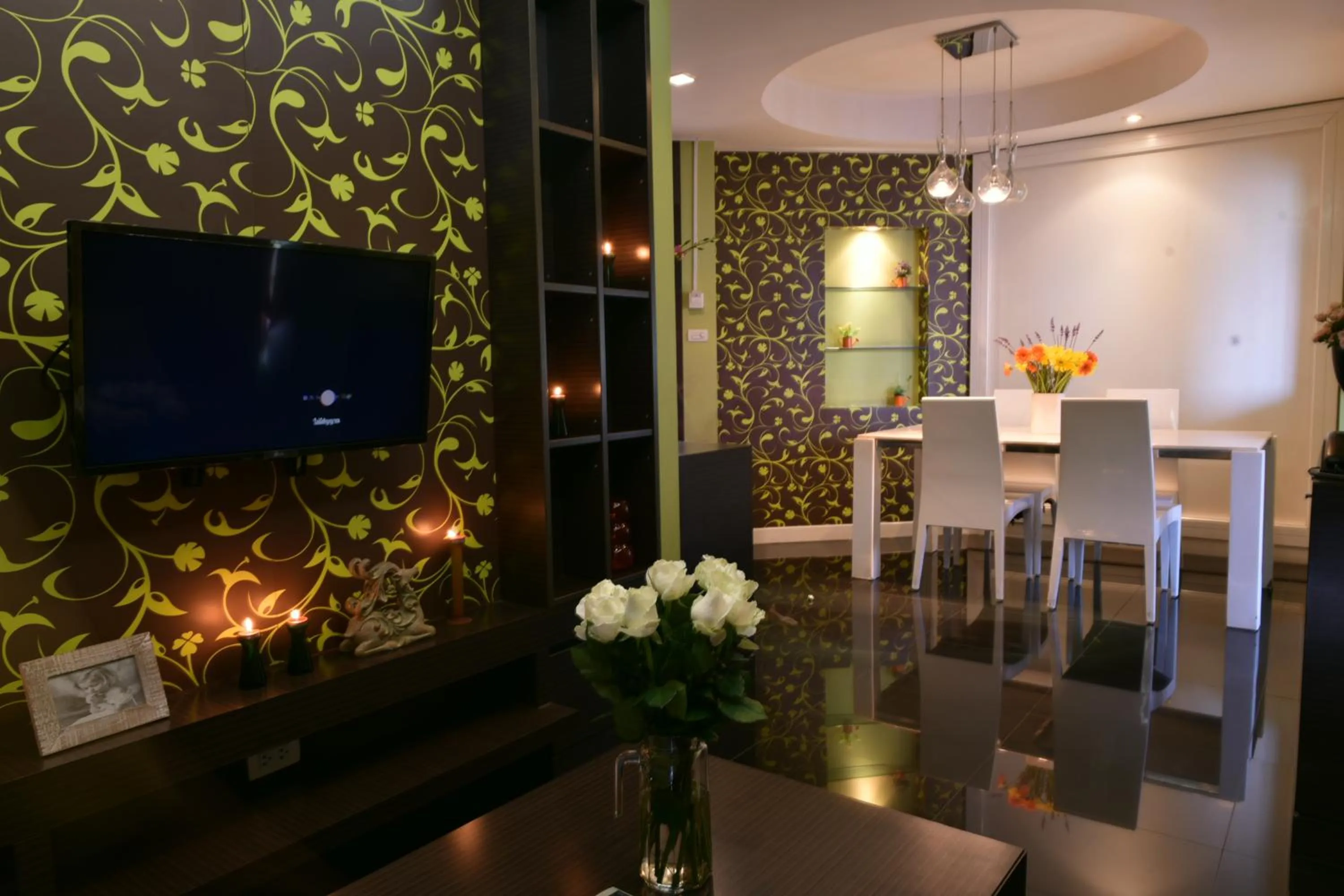 Deluxe Double or Twin Room with Balcony in Palette Bella B All Suites Bangkok Hotel
