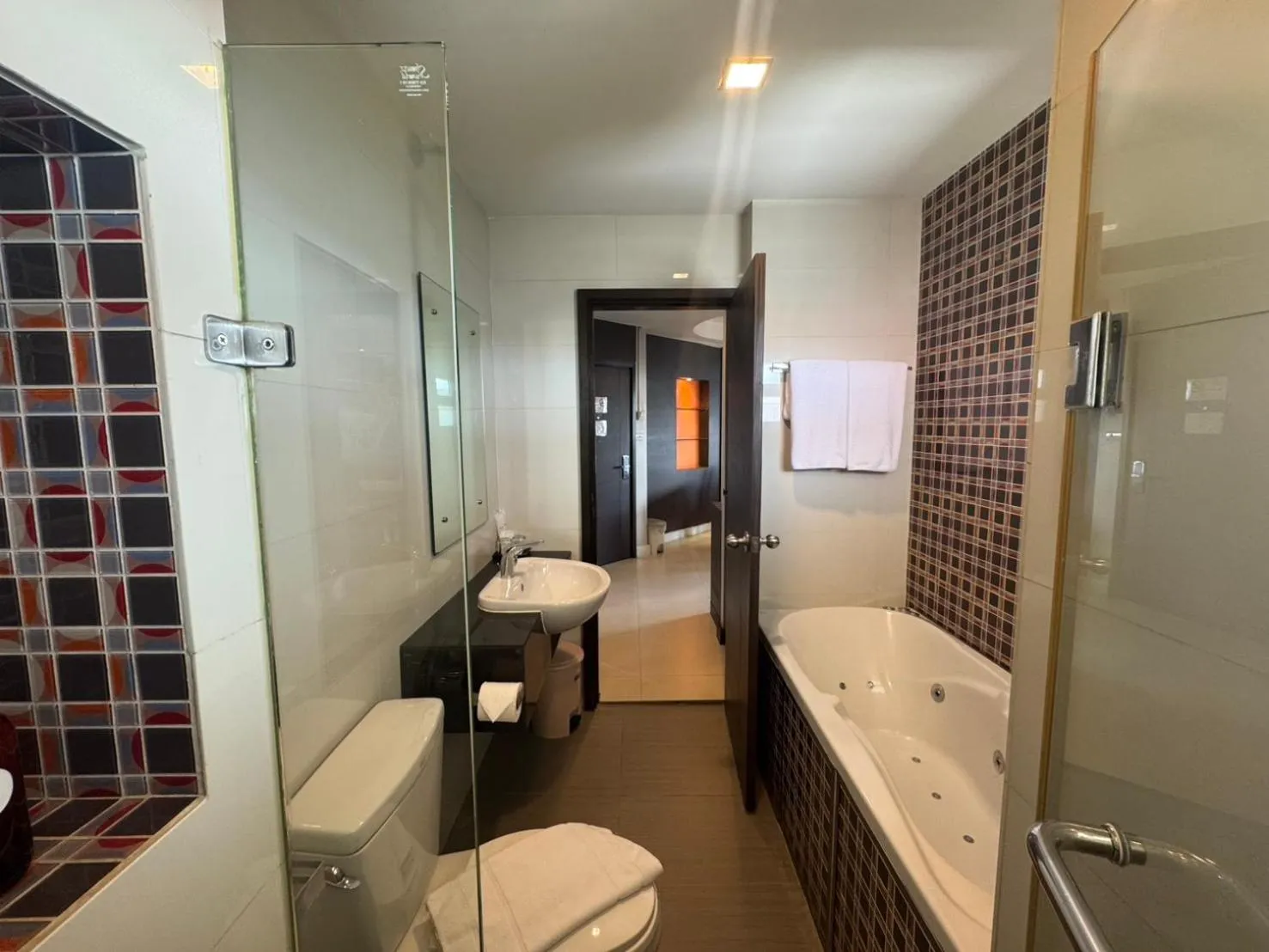 Bathroom in Palette Bella B All Suites Bangkok Hotel