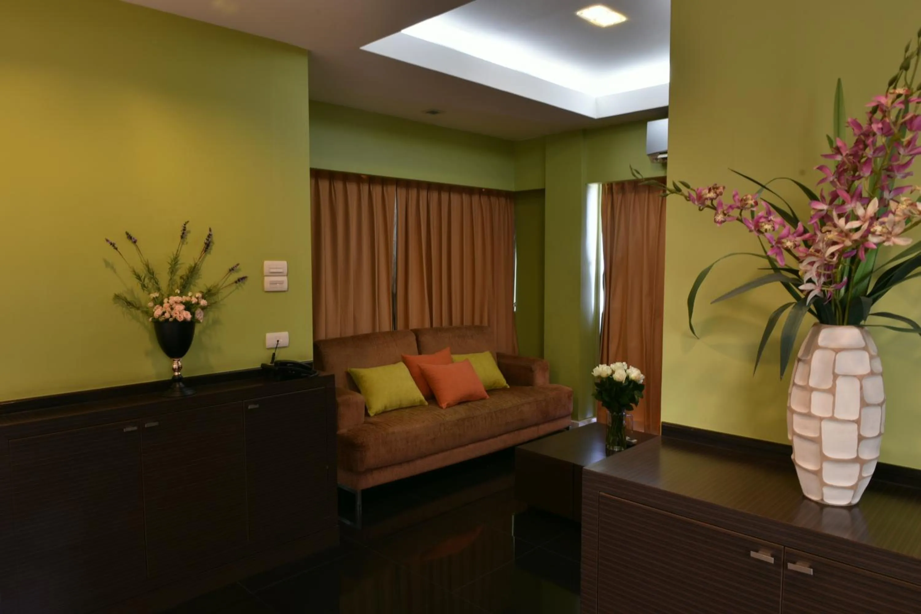 Deluxe Double or Twin Room with Balcony in Palette Bella B All Suites Bangkok Hotel