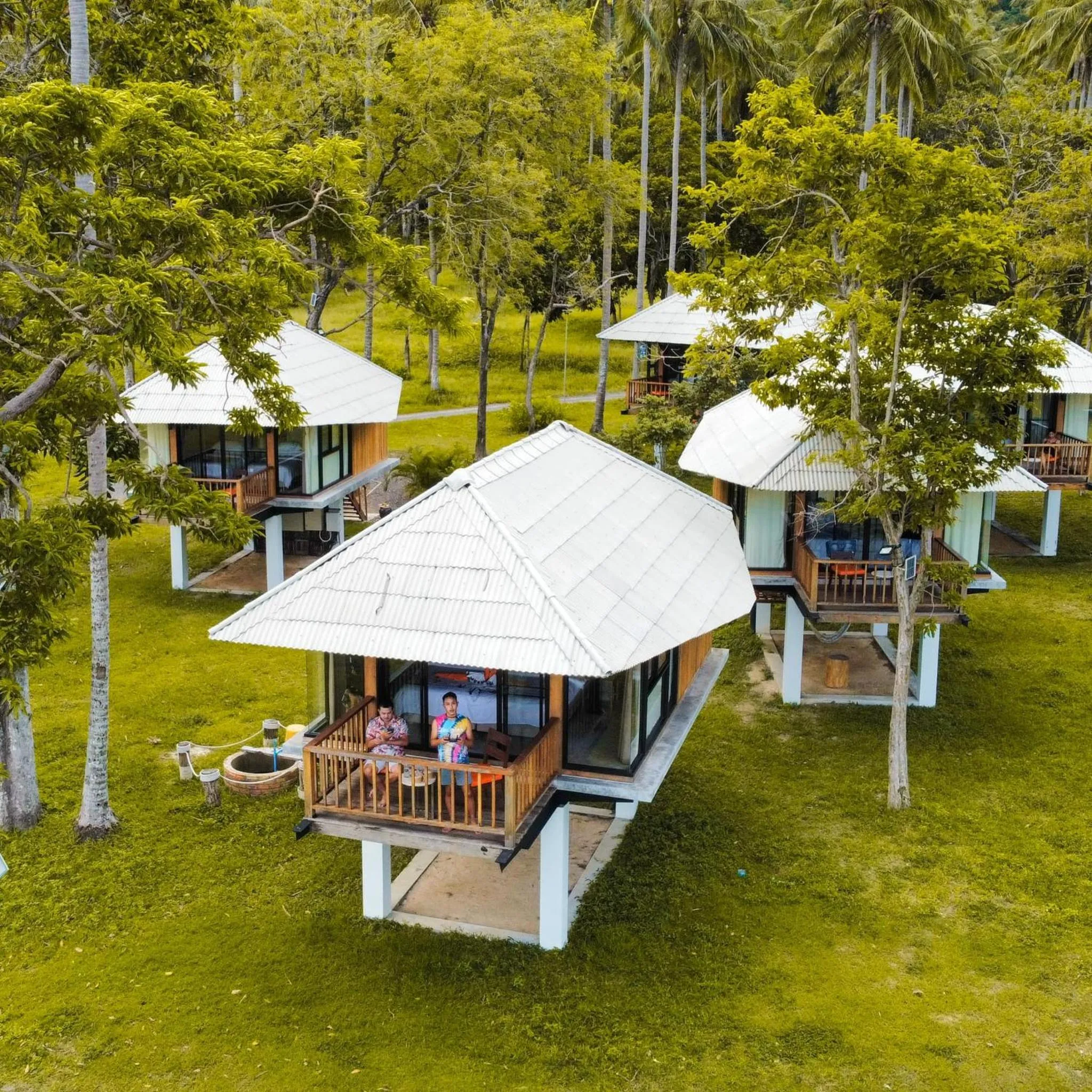 Property building in Tinidee Hideaway Tonsai Beach Krabi