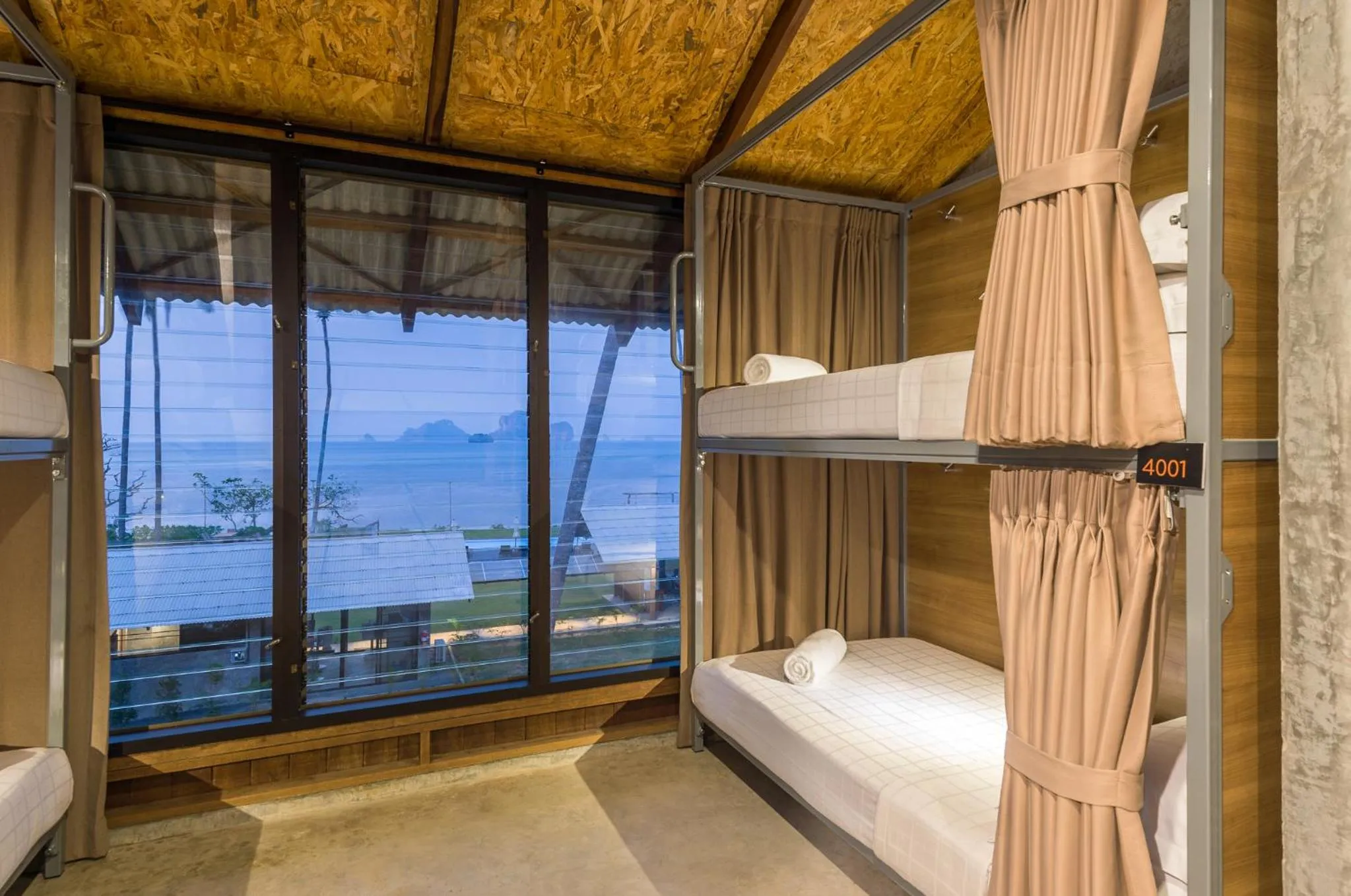 bunk bed, Bed in Tinidee Hideaway Tonsai Beach Krabi