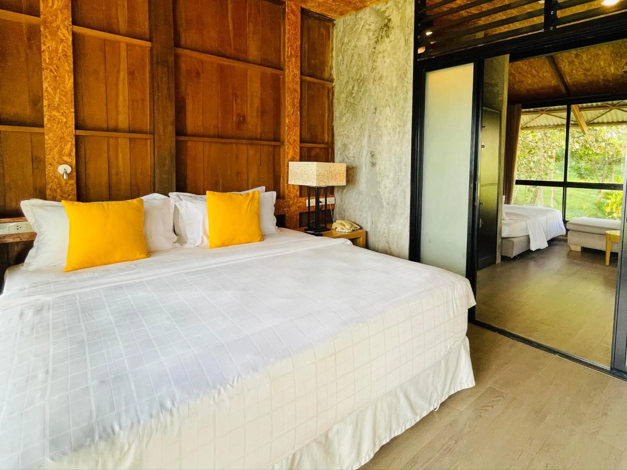Bed in Tinidee Hideaway Tonsai Beach Krabi