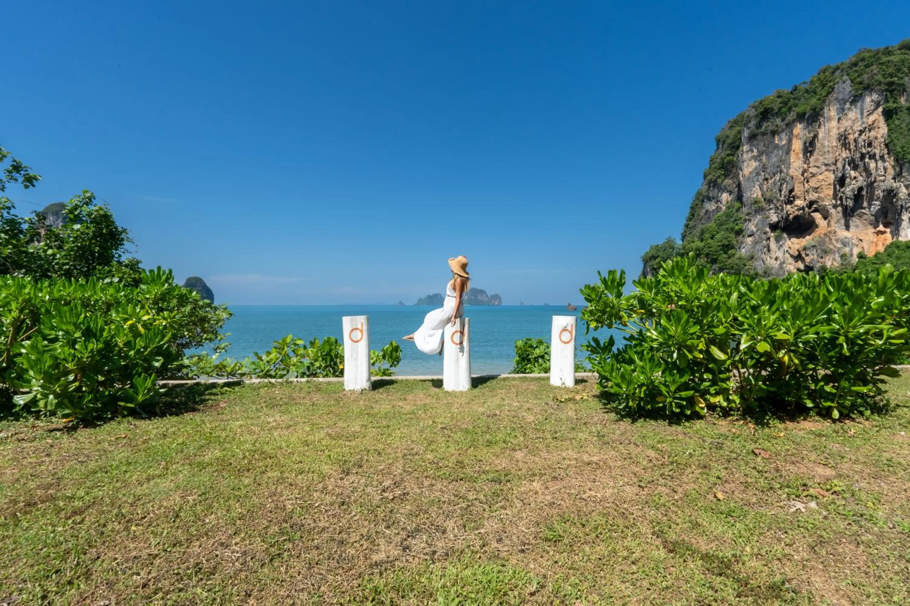Nearby landmark in Tinidee Hideaway Tonsai Beach Krabi