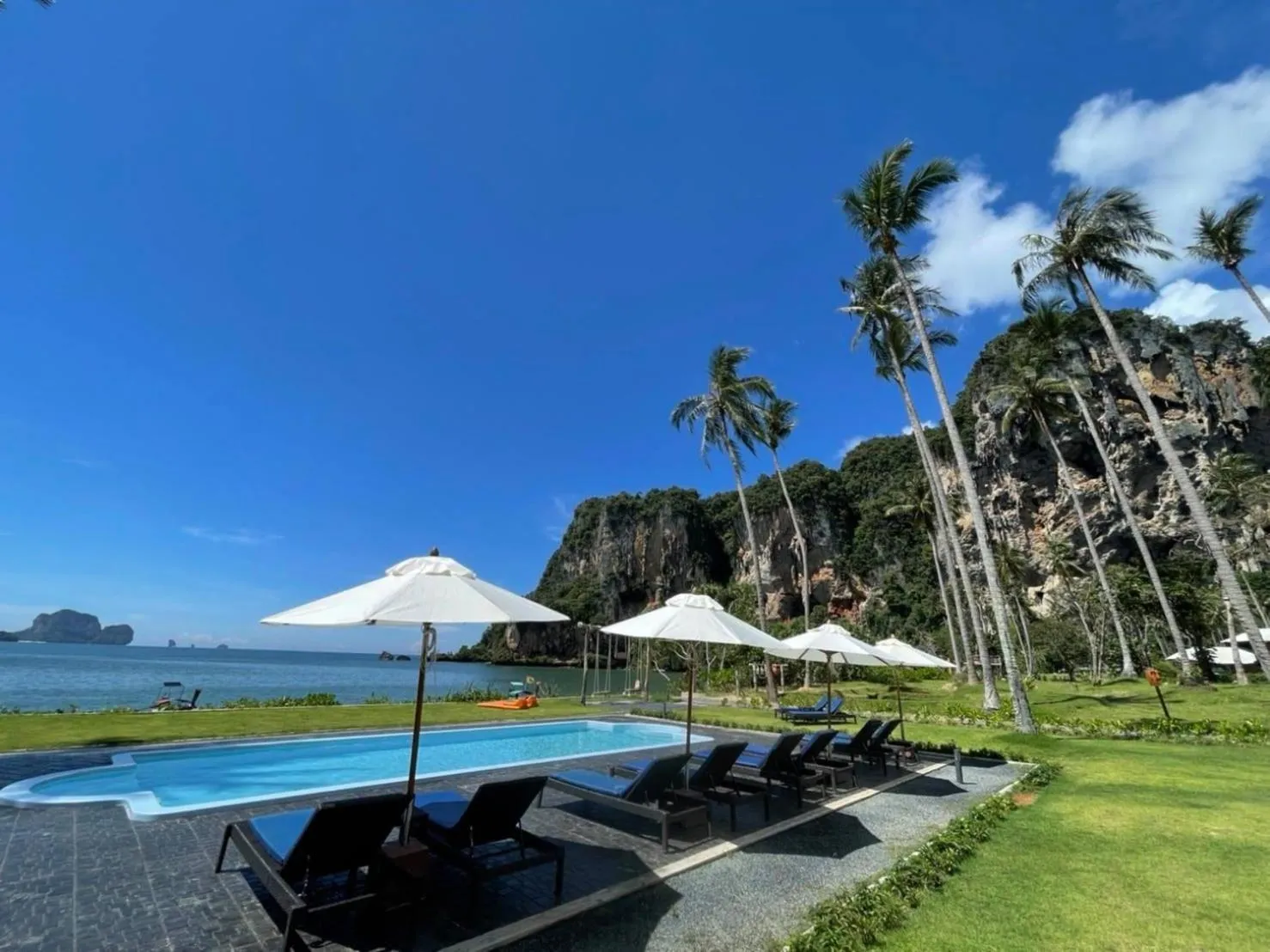 Beach in Tinidee Hideaway Tonsai Beach Krabi