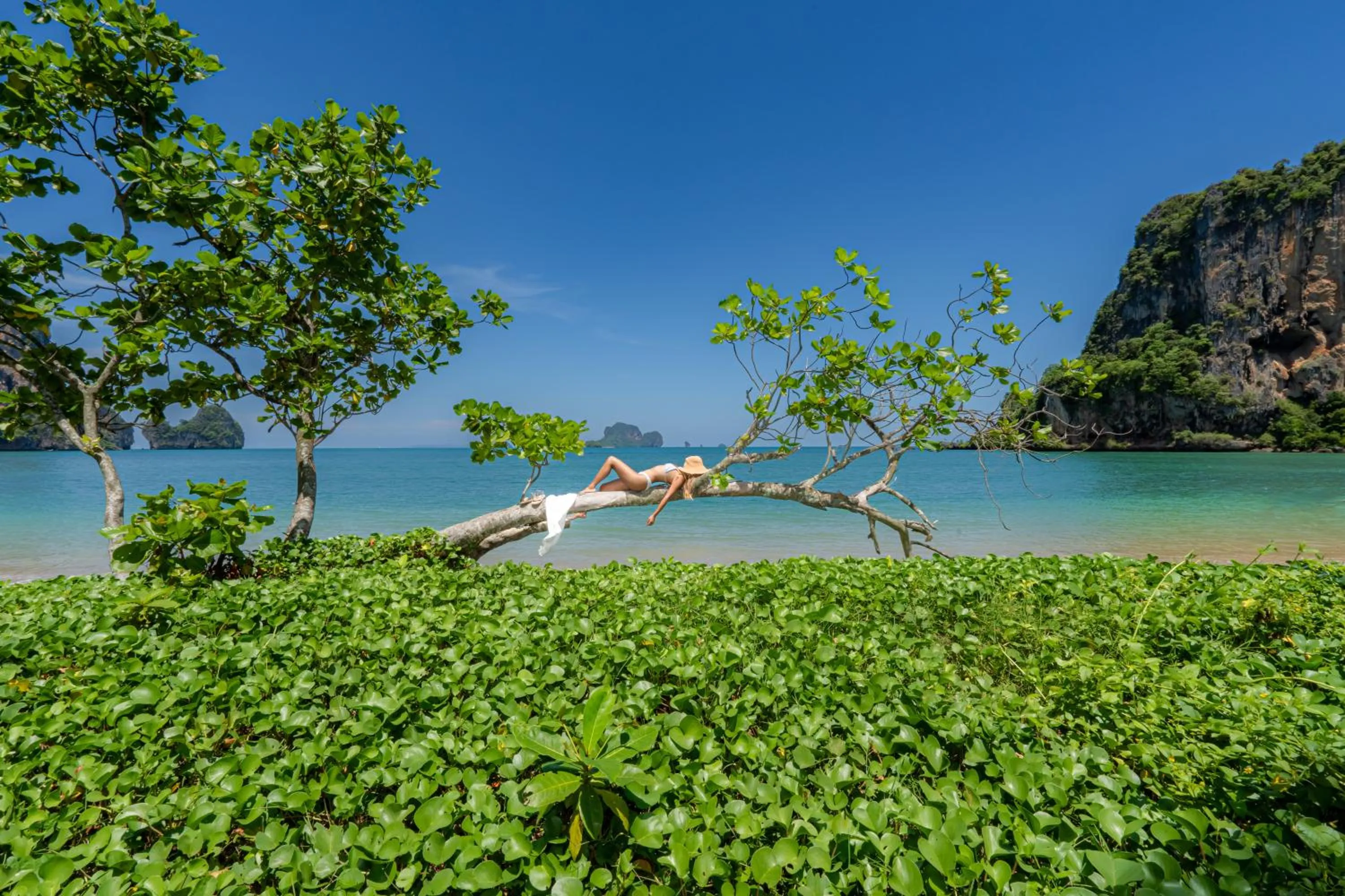 Nearby landmark in Tinidee Hideaway Tonsai Beach Krabi
