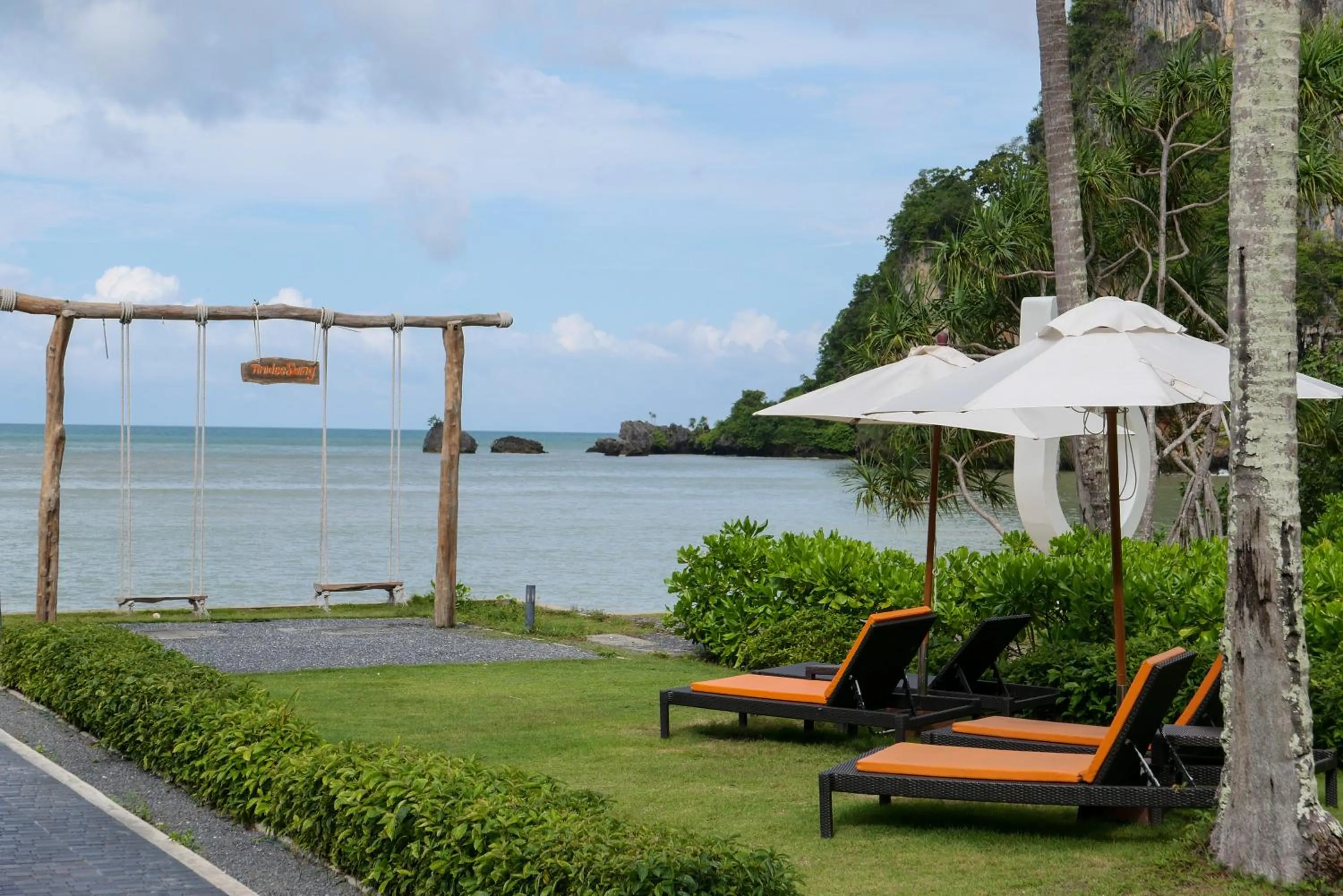 Spring in Tinidee Hideaway Tonsai Beach Krabi