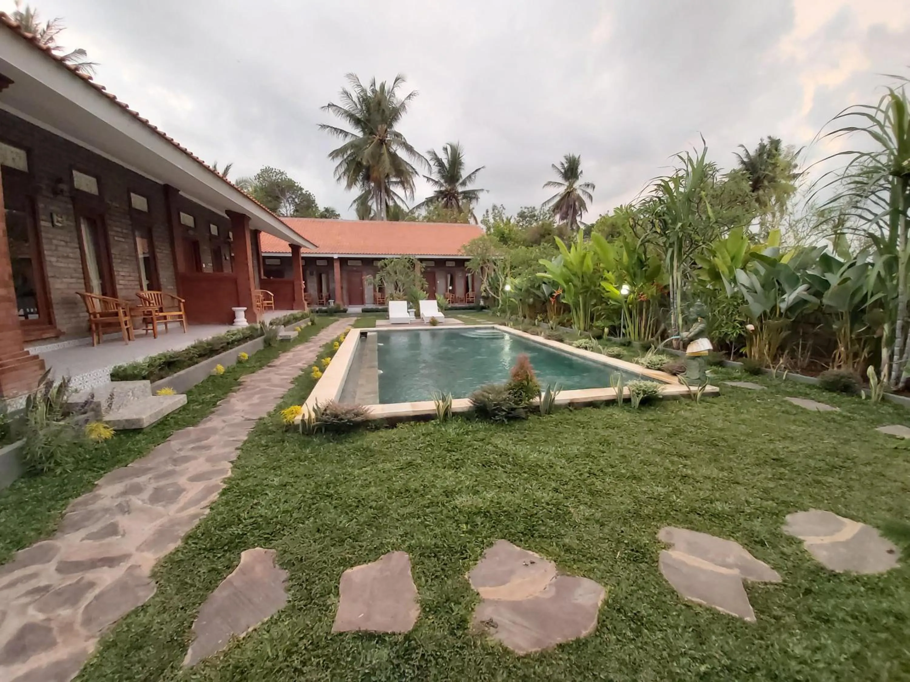 Garden view in Ayuna Family Ubud