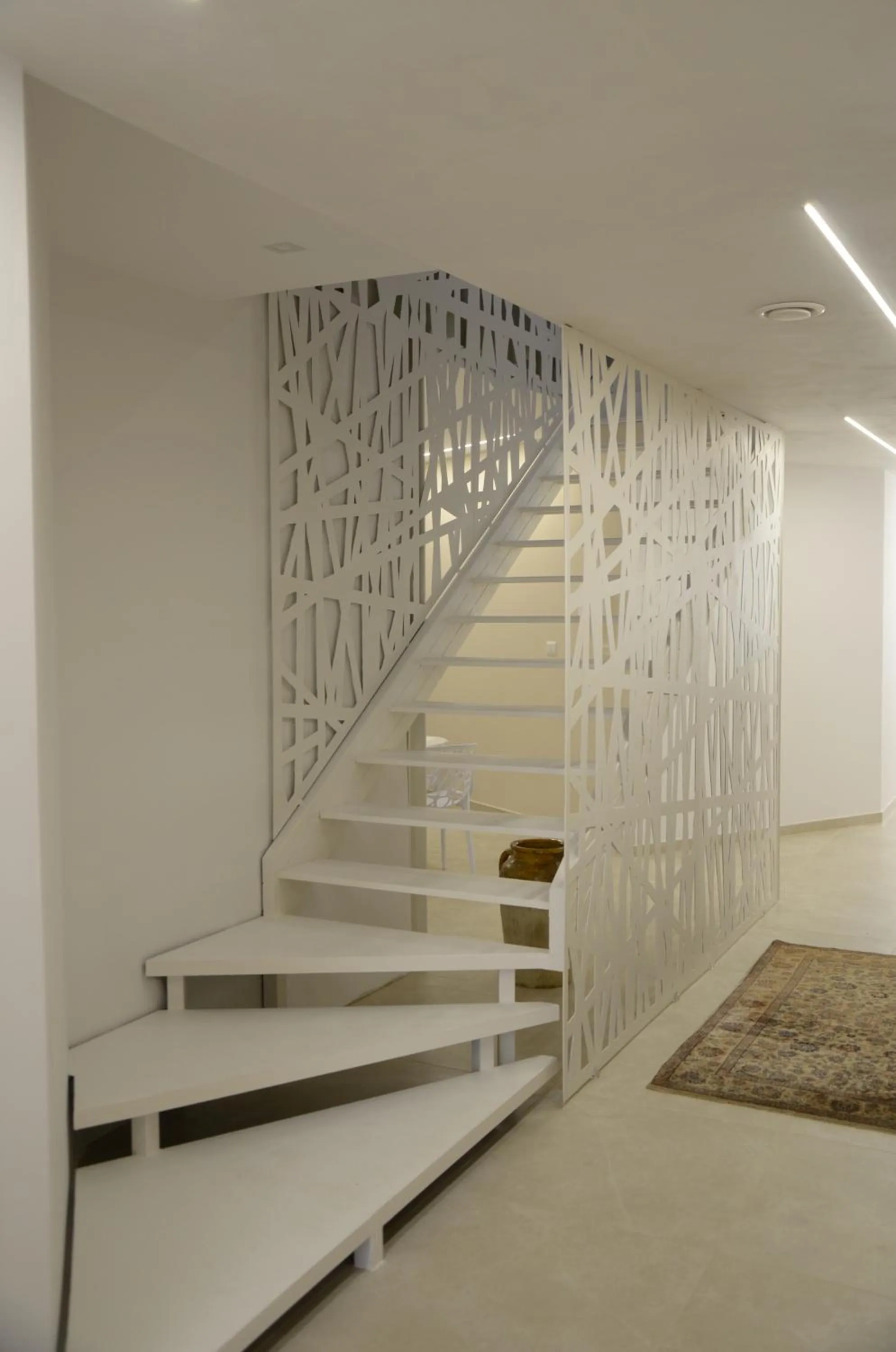 Area and facilities in In & Out Matera