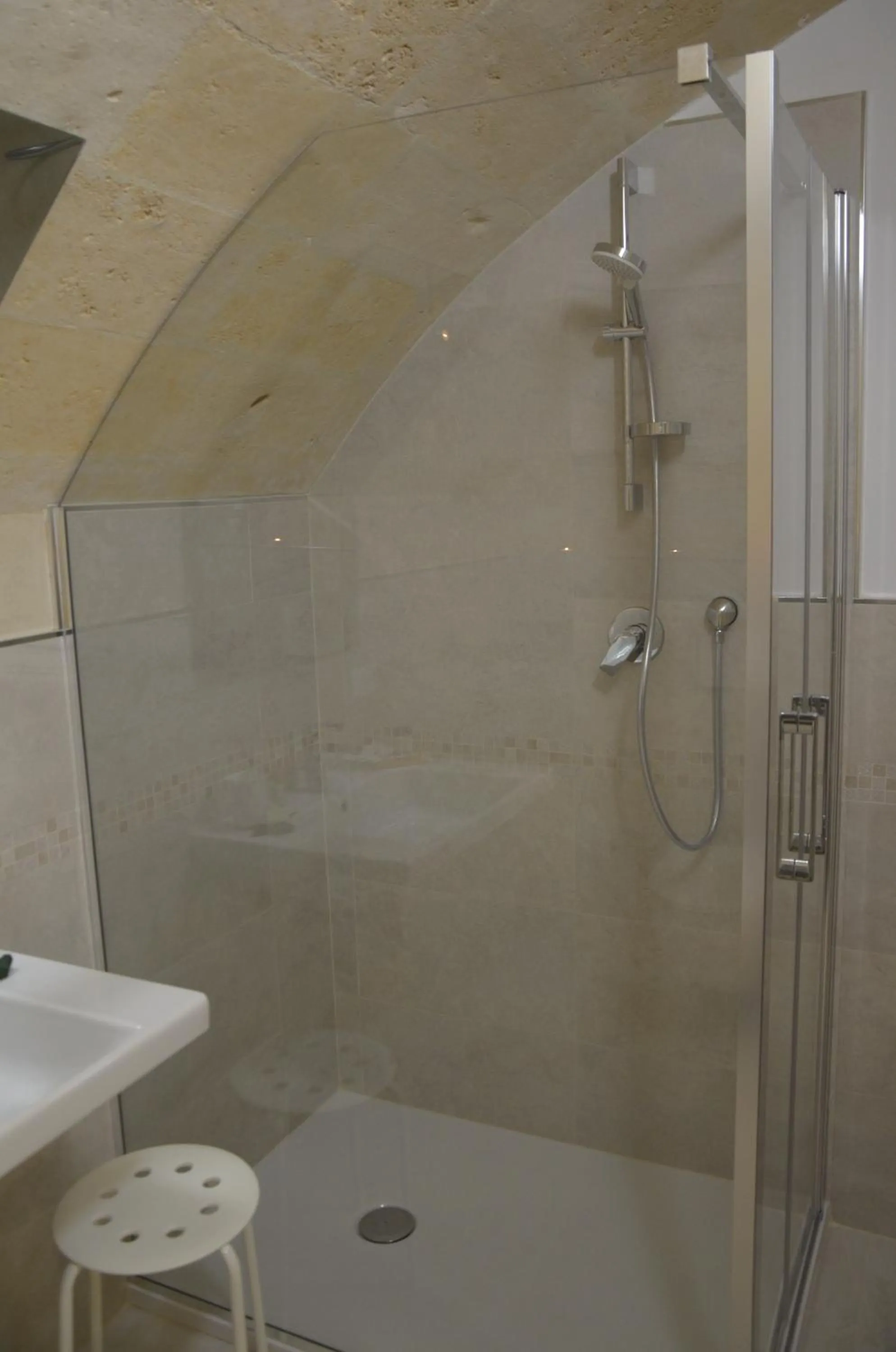 Shower in In & Out Matera