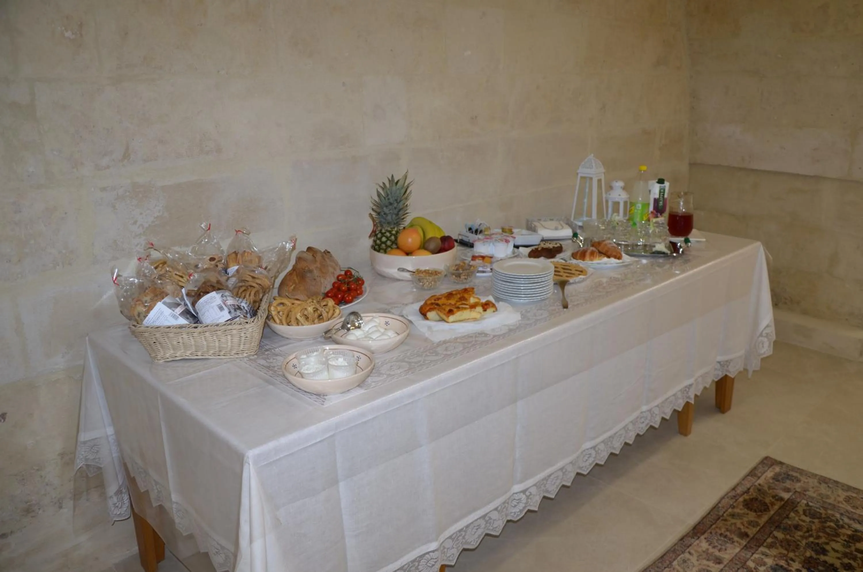 Breakfast in In & Out Matera