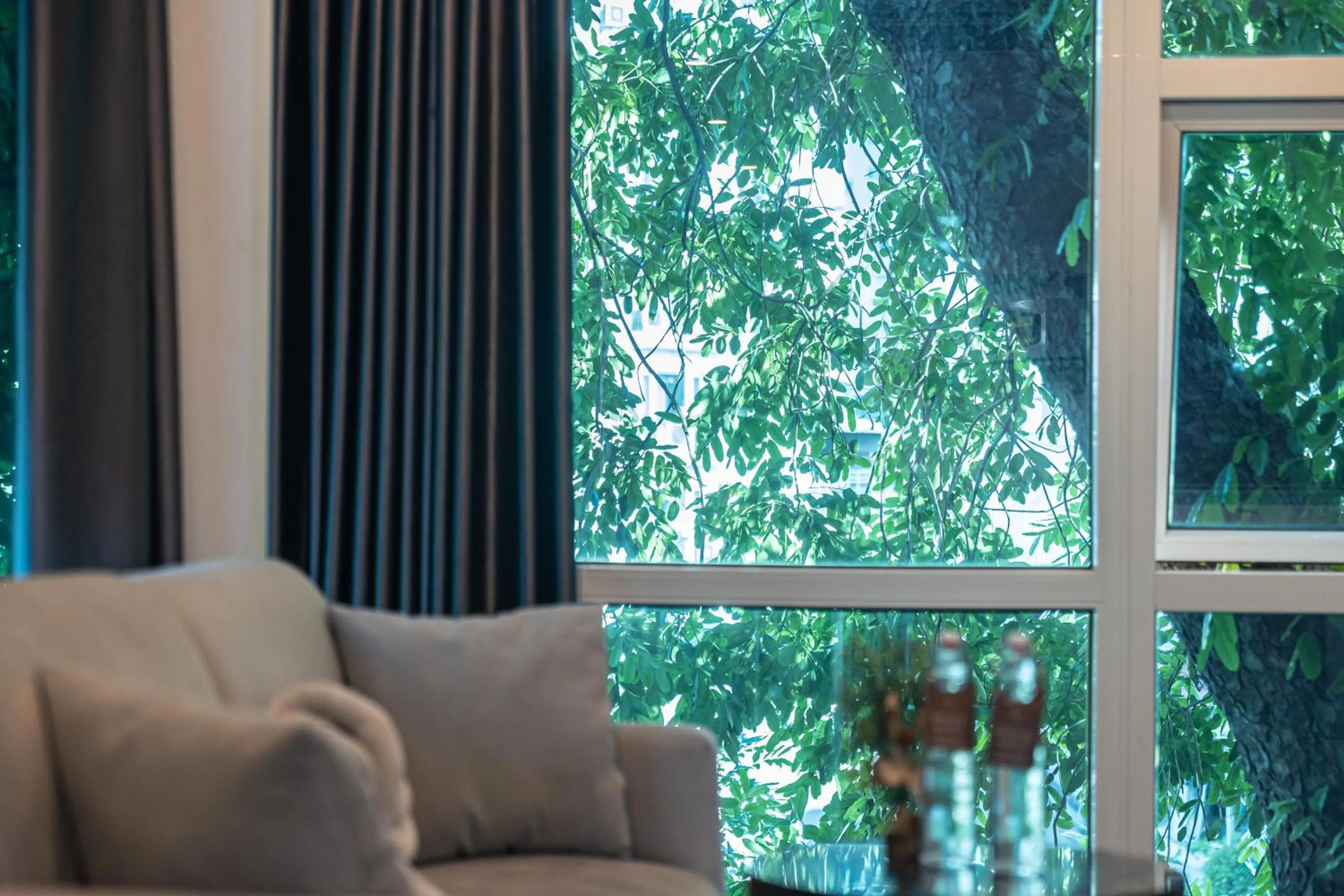 Living room in Su Casa Hanoi Old Quarter