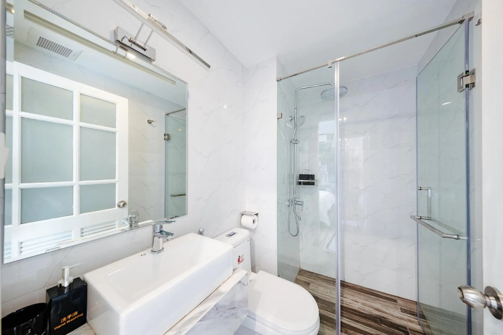 Bathroom in Su Casa Hanoi Old Quarter