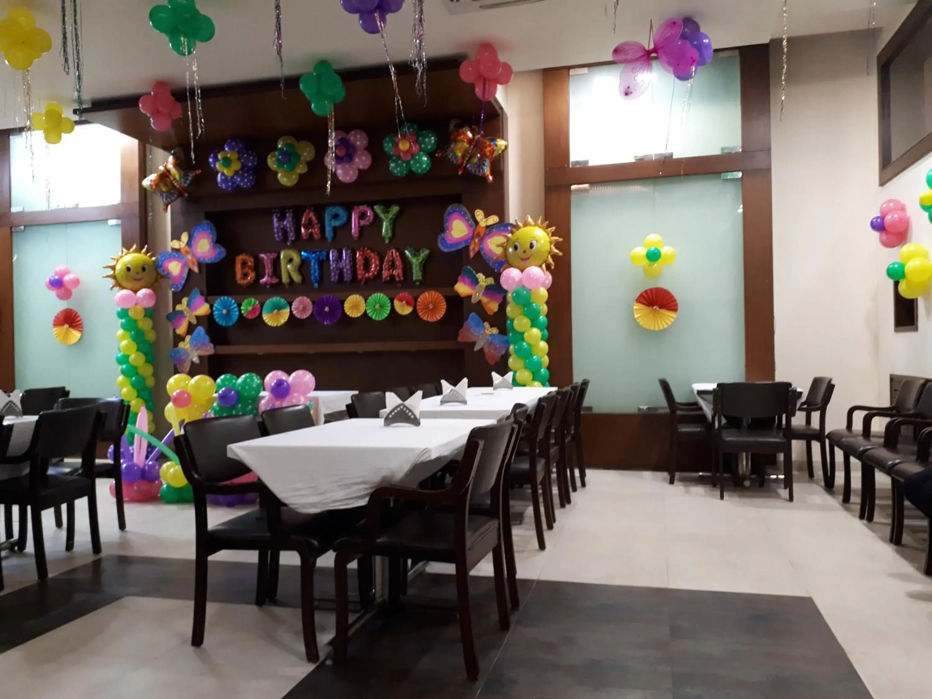 Restaurant/places to eat in HOTEL NANGIS PRIDE Restaurant/places to eat in HOTEL NANGIS PRIDE