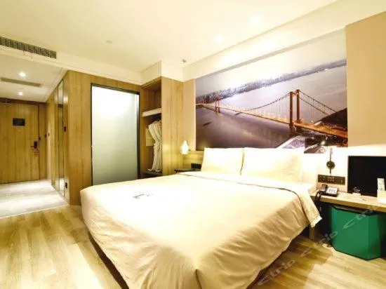 Bed in Atour Hotel Wuhan Changqing Road Branch