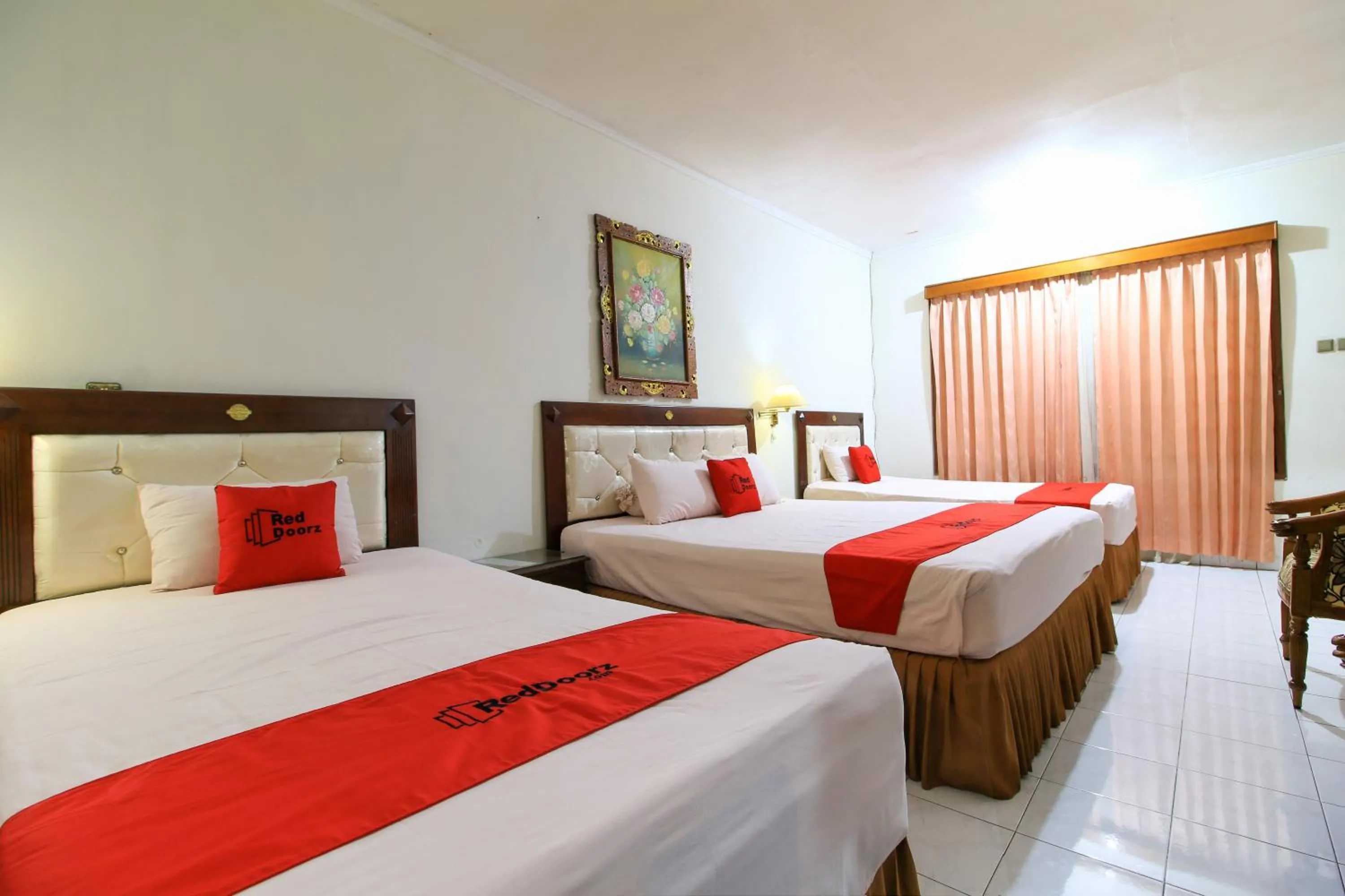 Bedroom, Bed in RedDoorz at Hotel Putra Perdana Klaten