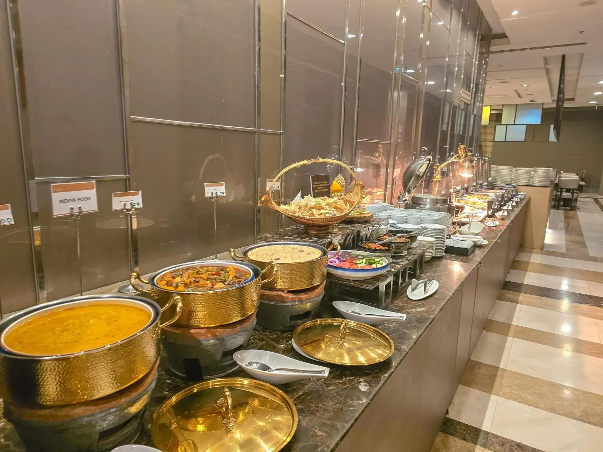 Food and drinks in The Berkeley Hotel Pratunam Food and drinks in The Berkeley Hotel Pratunam