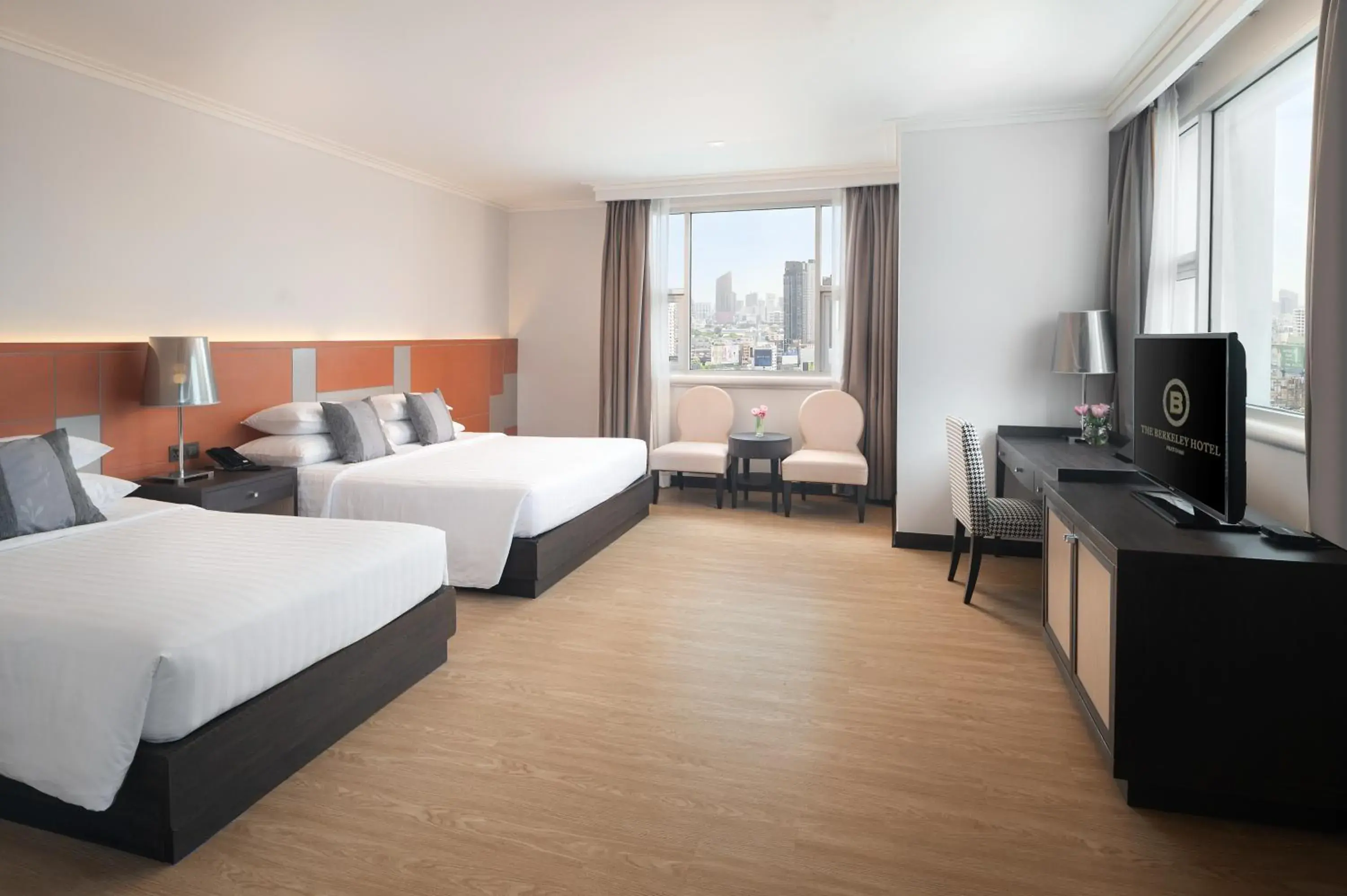 Bedroom, Bed in The Berkeley Hotel Pratunam Bedroom, Bed in The Berkeley Hotel Pratunam