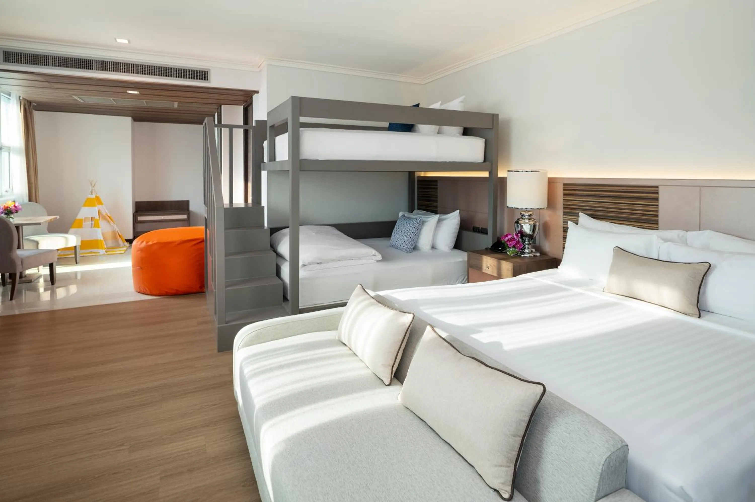 Bed in The Berkeley Hotel Pratunam