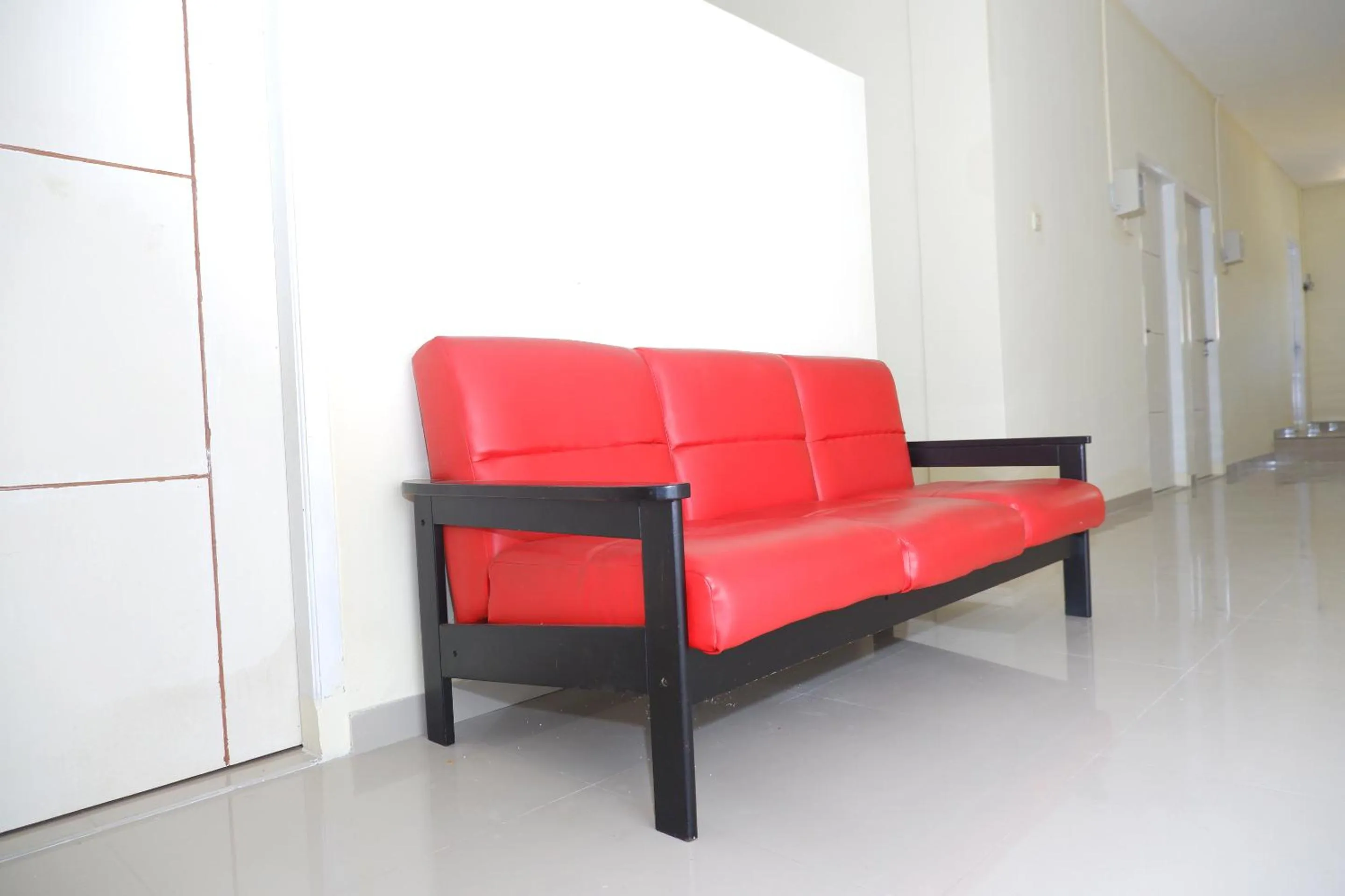 Living room in Ayuning Guest House Syariah Semarang Mitra RedDoorz