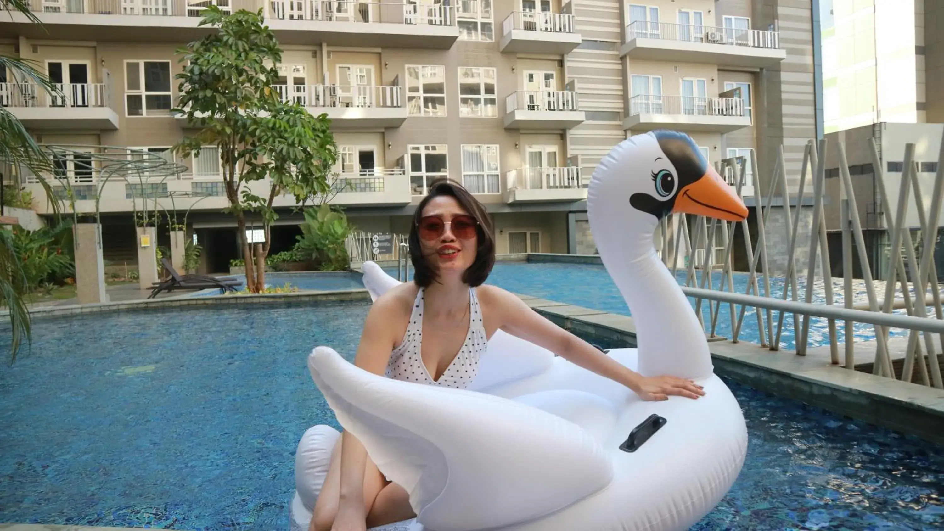 Swimming pool in Grande Valore Hotel Cikarang Swimming pool in Grande Valore Hotel Cikarang