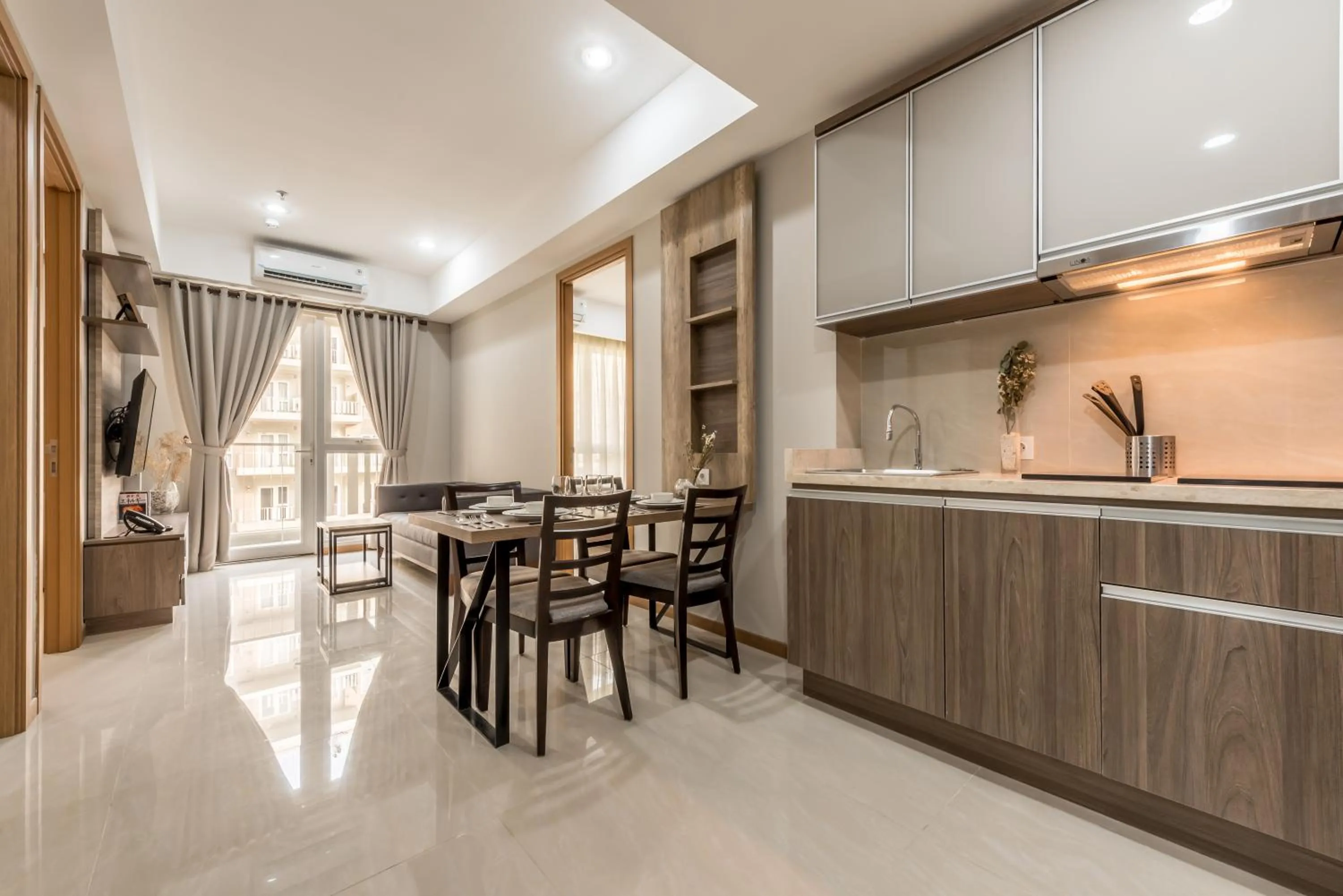 Kitchen or kitchenette in Grande Valore Hotel Cikarang