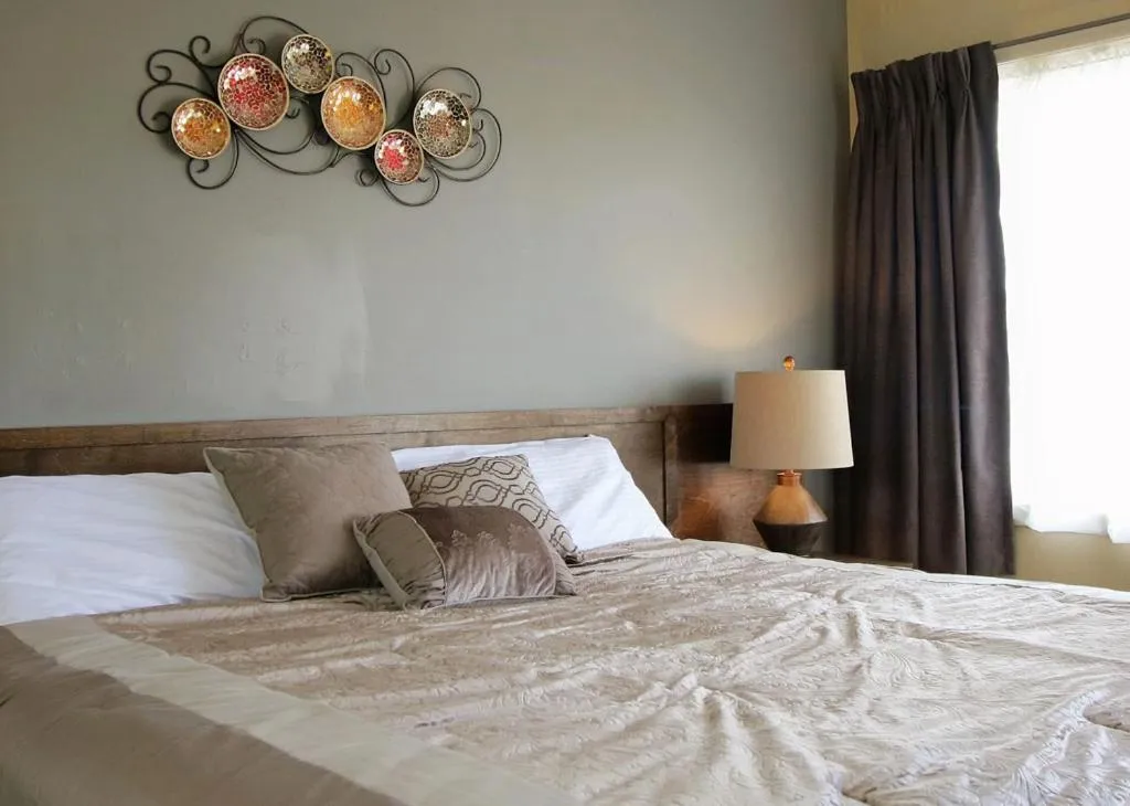 Bed in Coastal Inn - Kingfisher