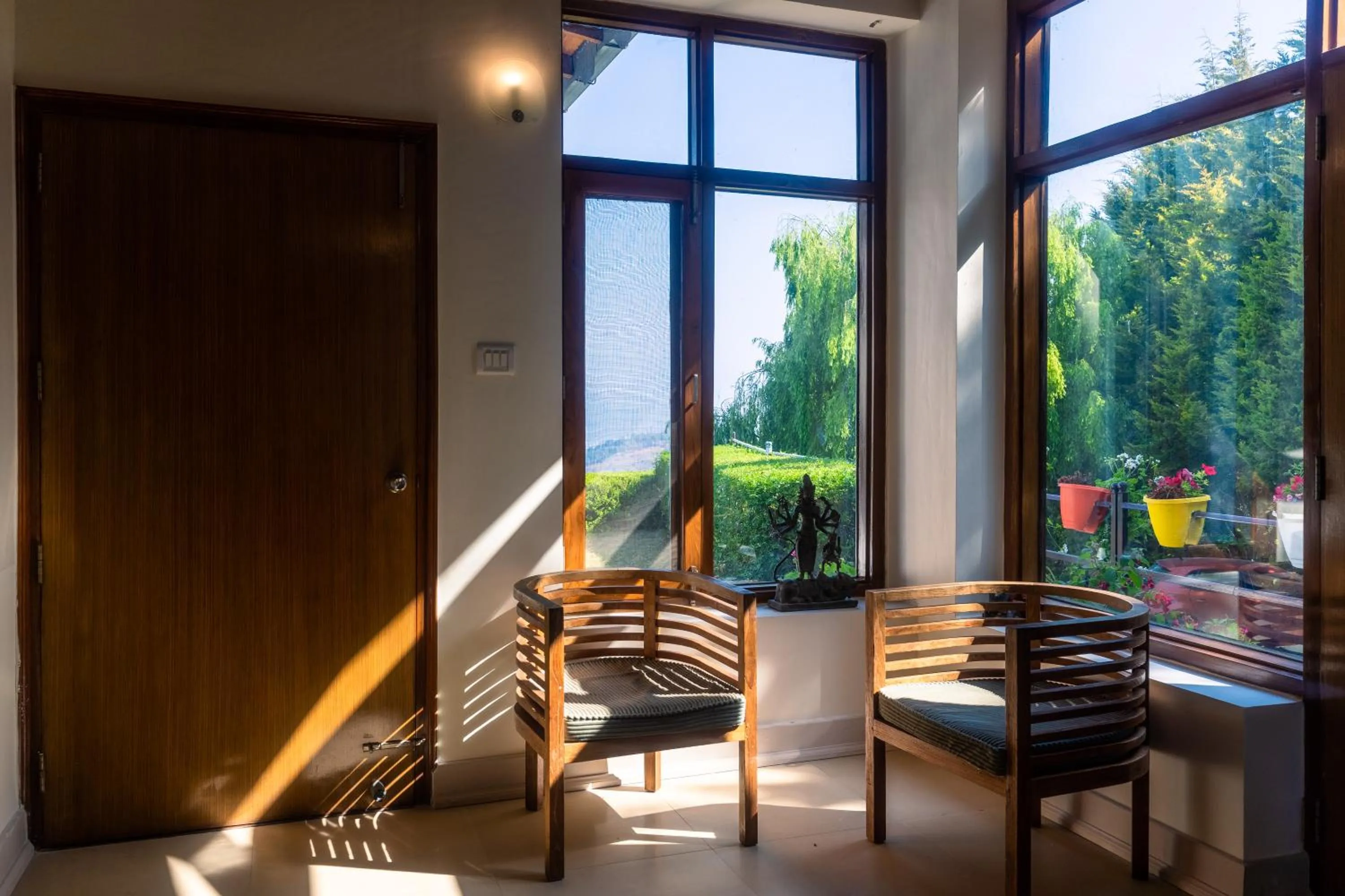 Dining area in Tree of Life Junoon in the Hills Kumaon