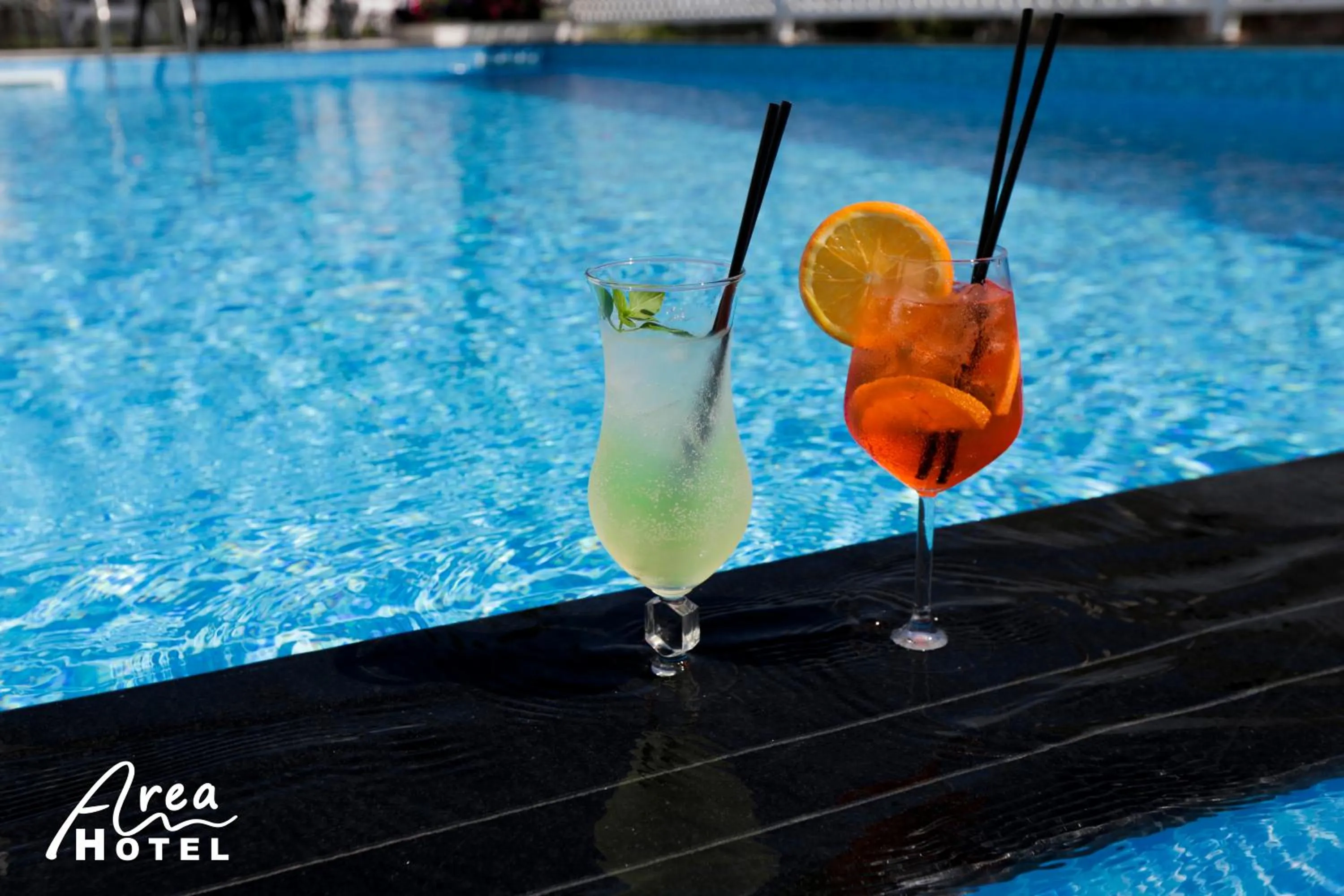 Swimming pool in Area Hotel