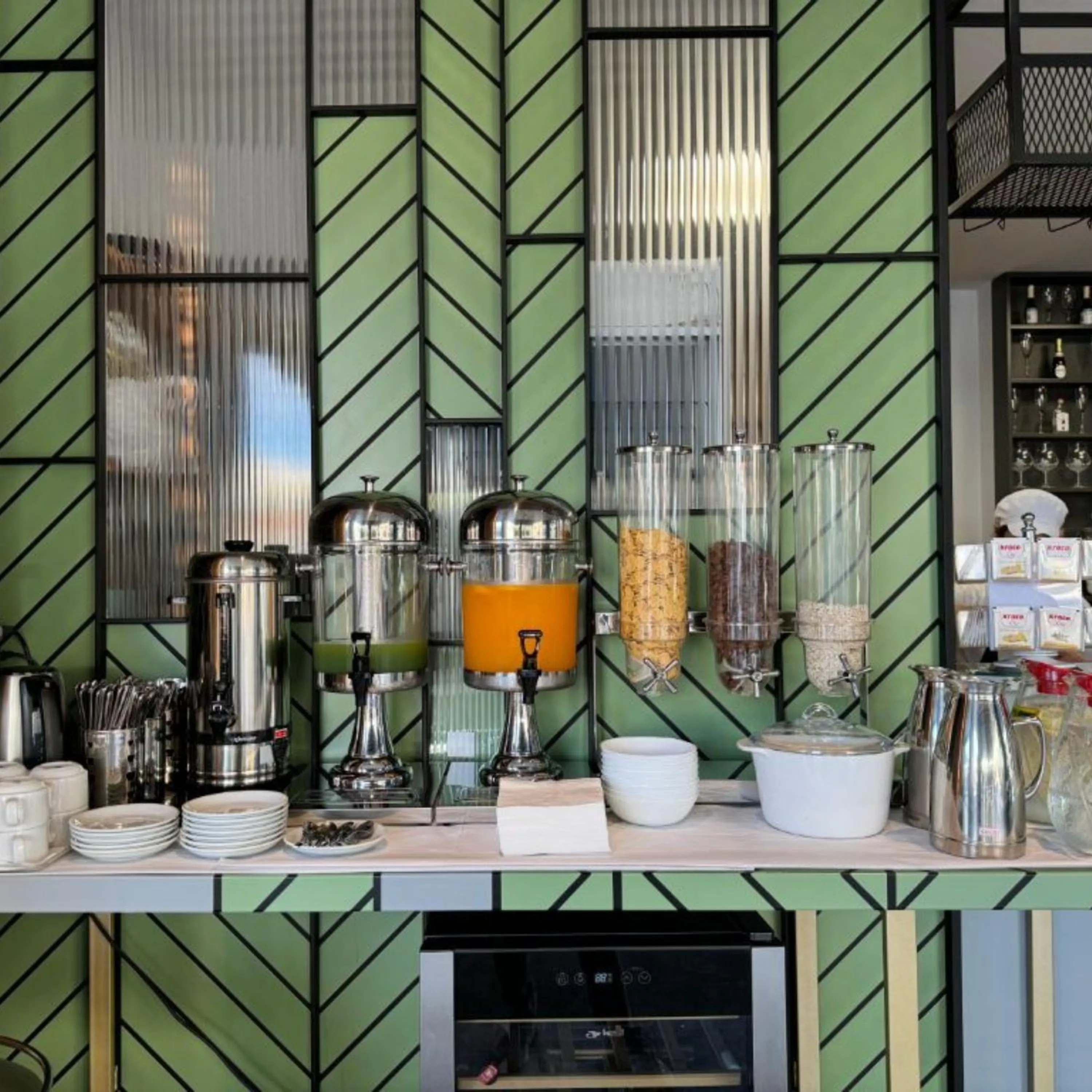 Coffee/tea facilities in Area Hotel