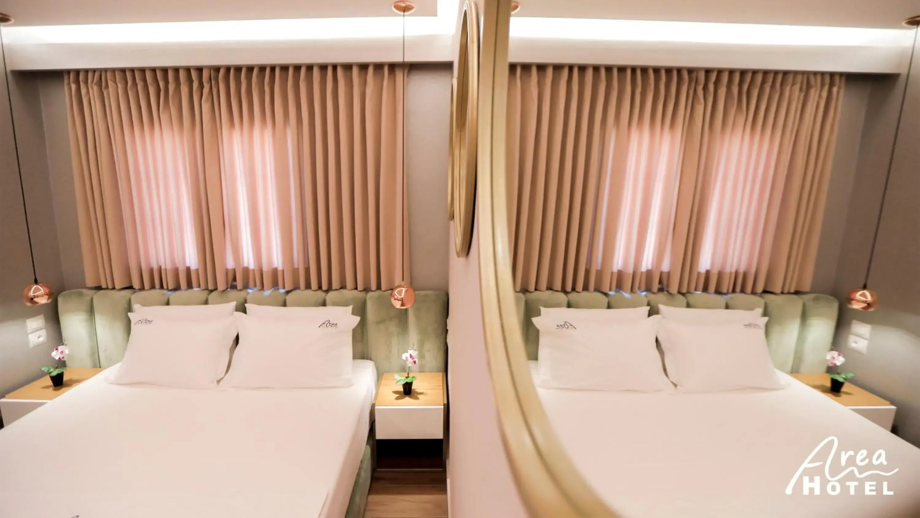 Triple Room in Area Hotel Triple Room in Area Hotel