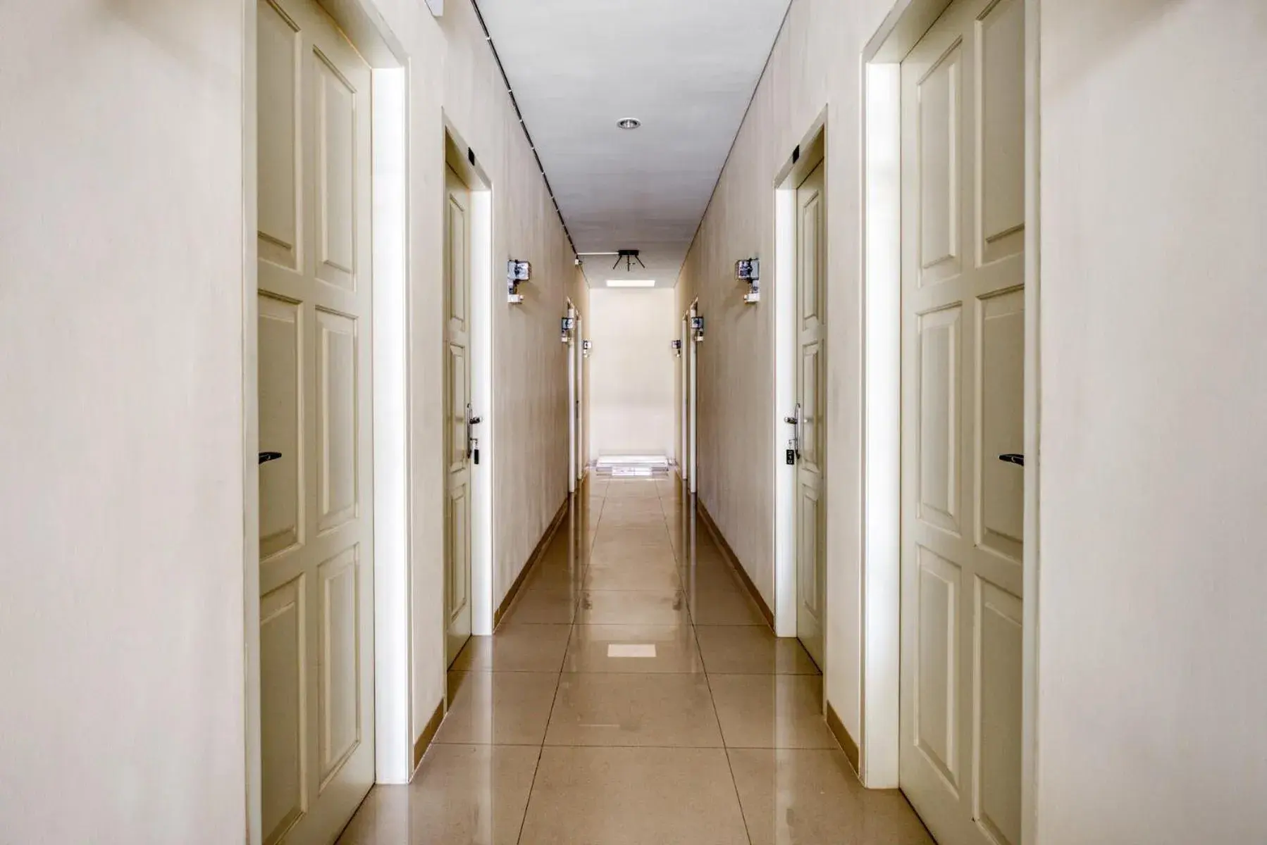 Balcony/Terrace in RedDoorz near Ciputra World 3 Balcony/Terrace in RedDoorz near Ciputra World 3