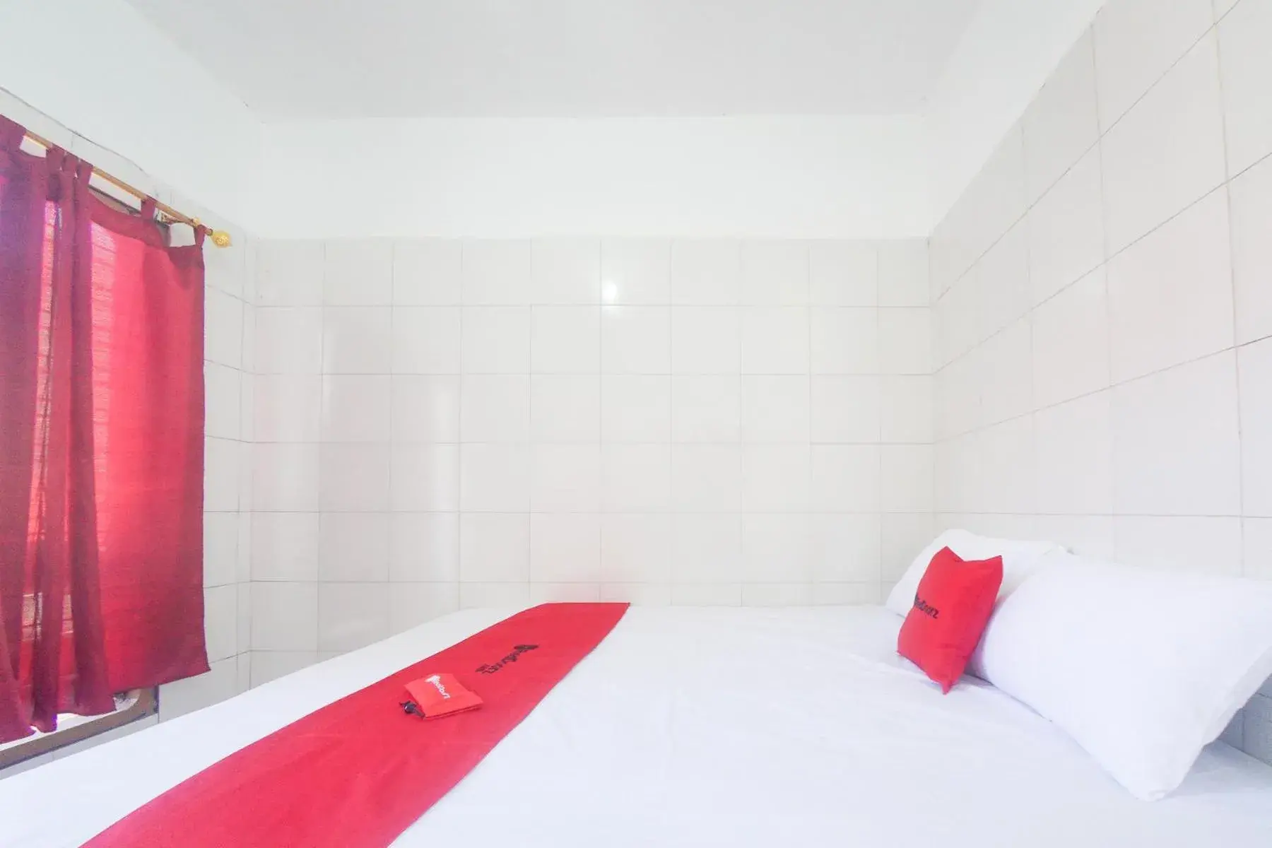 Bedroom, Bed in RedDoorz @ Tretes 2 Bedroom, Bed in RedDoorz @ Tretes 2