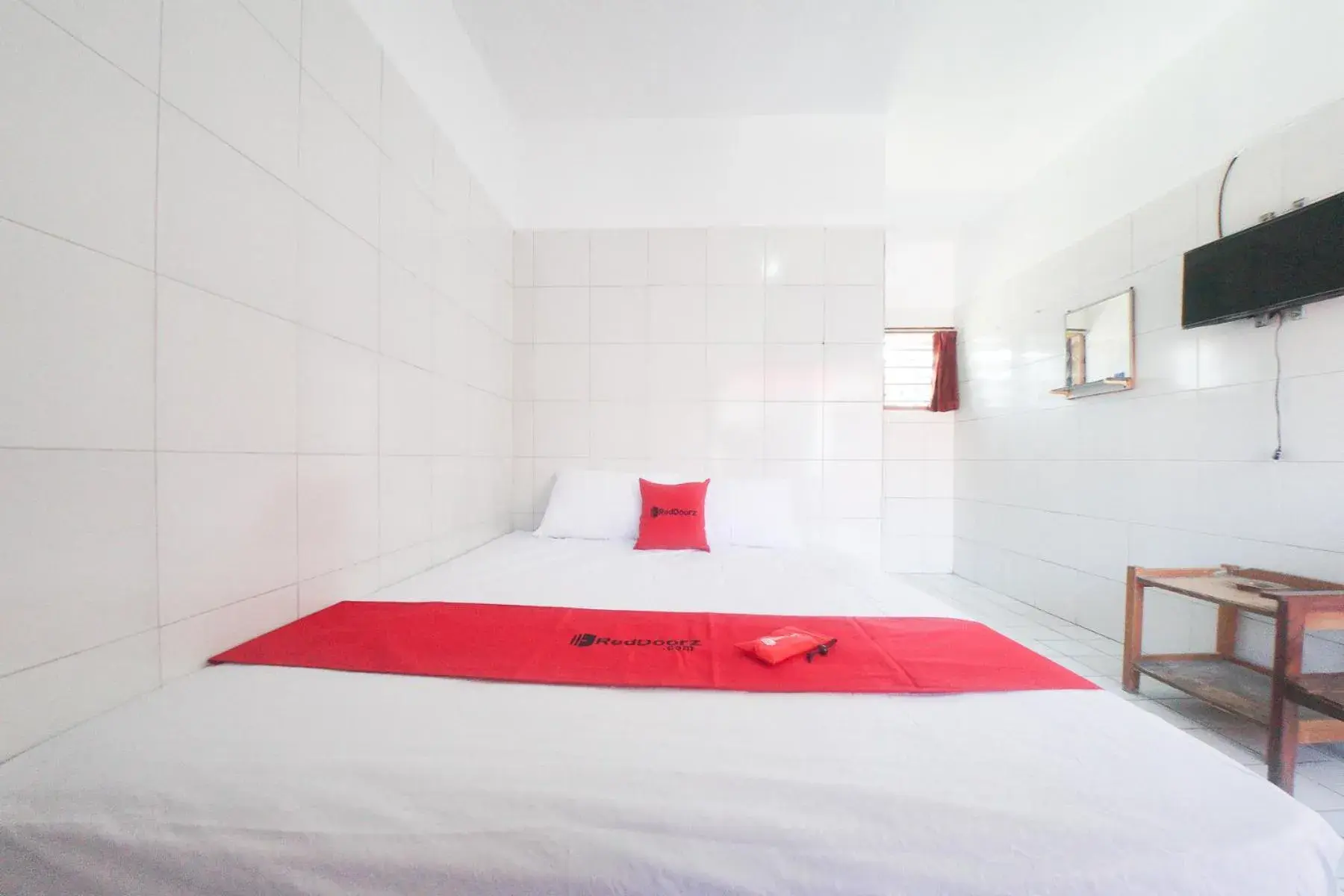 Bedroom, Bed in RedDoorz @ Tretes 2 Bedroom, Bed in RedDoorz @ Tretes 2